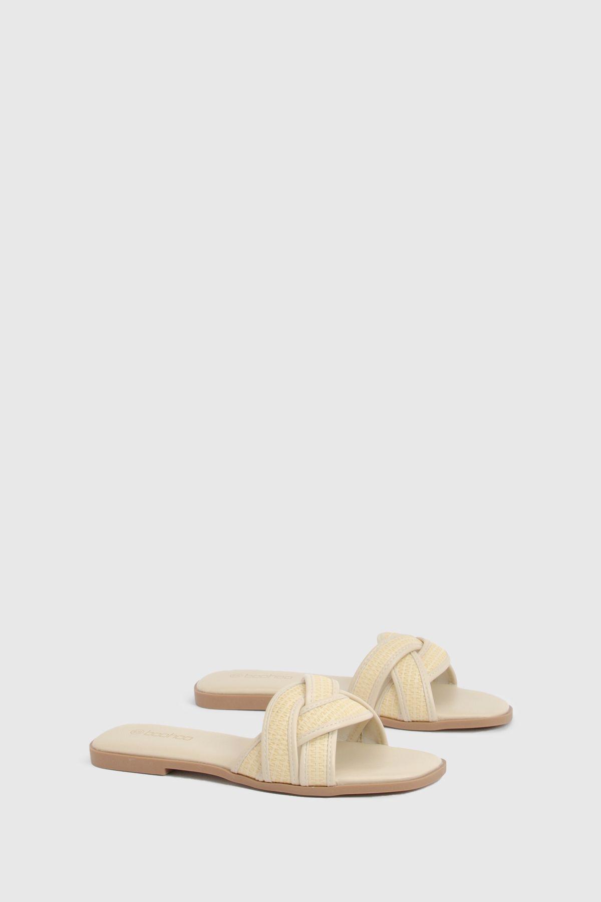 Raffia Contrast Crossover Detail Sliders by BOOHOO