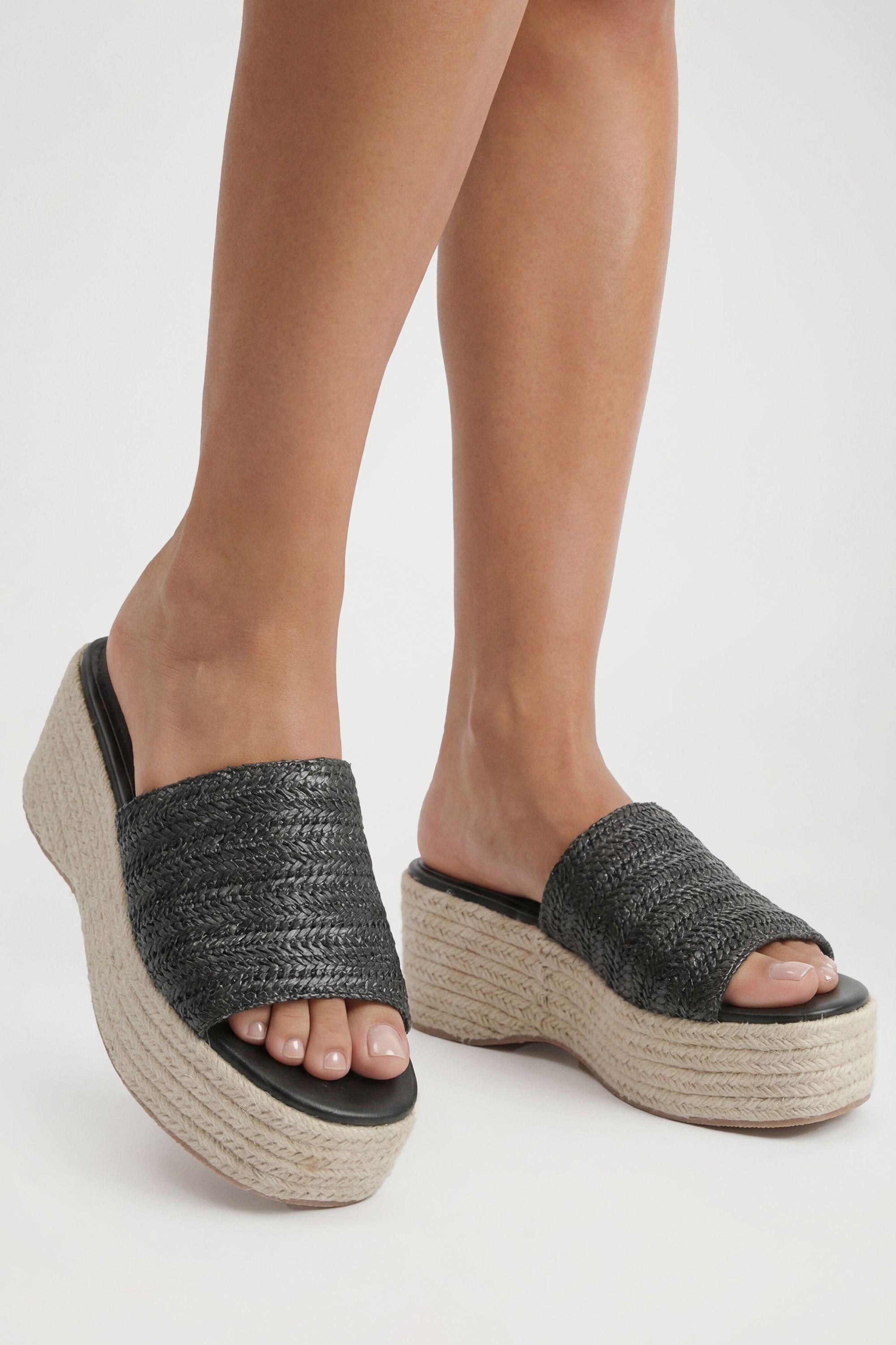 Raffia Flatform Wedges by BOOHOO