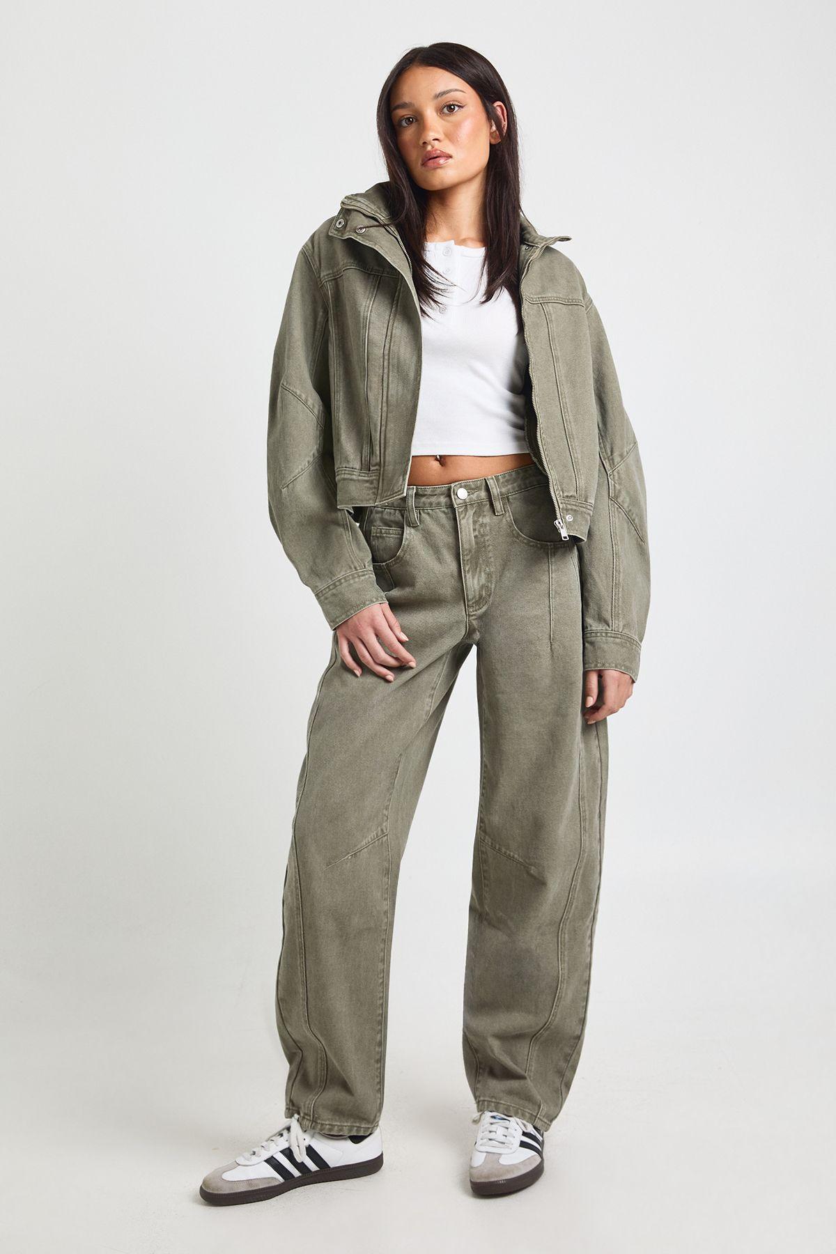 Seam Detail Barrel Jean by BOOHOO