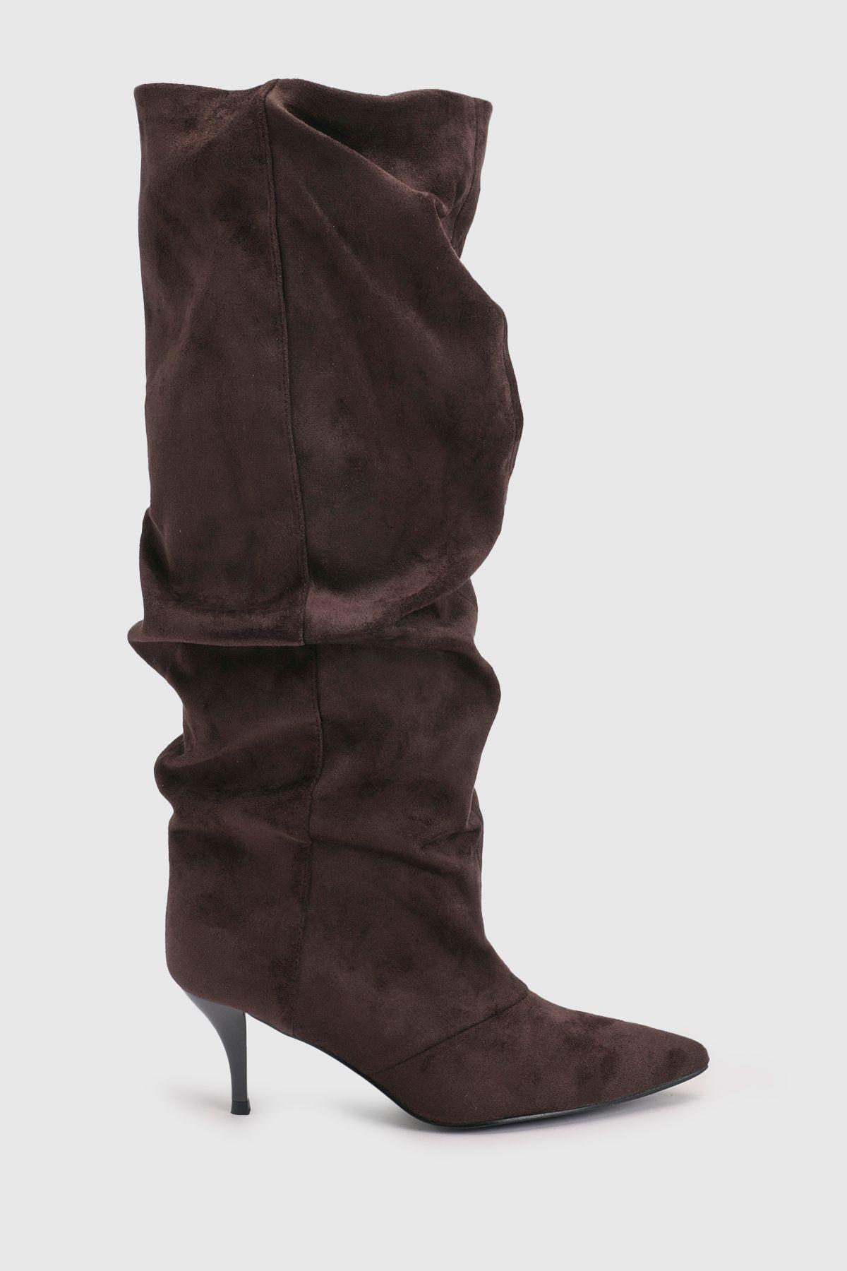 Slouchy Column Knee High Boots by BOOHOO