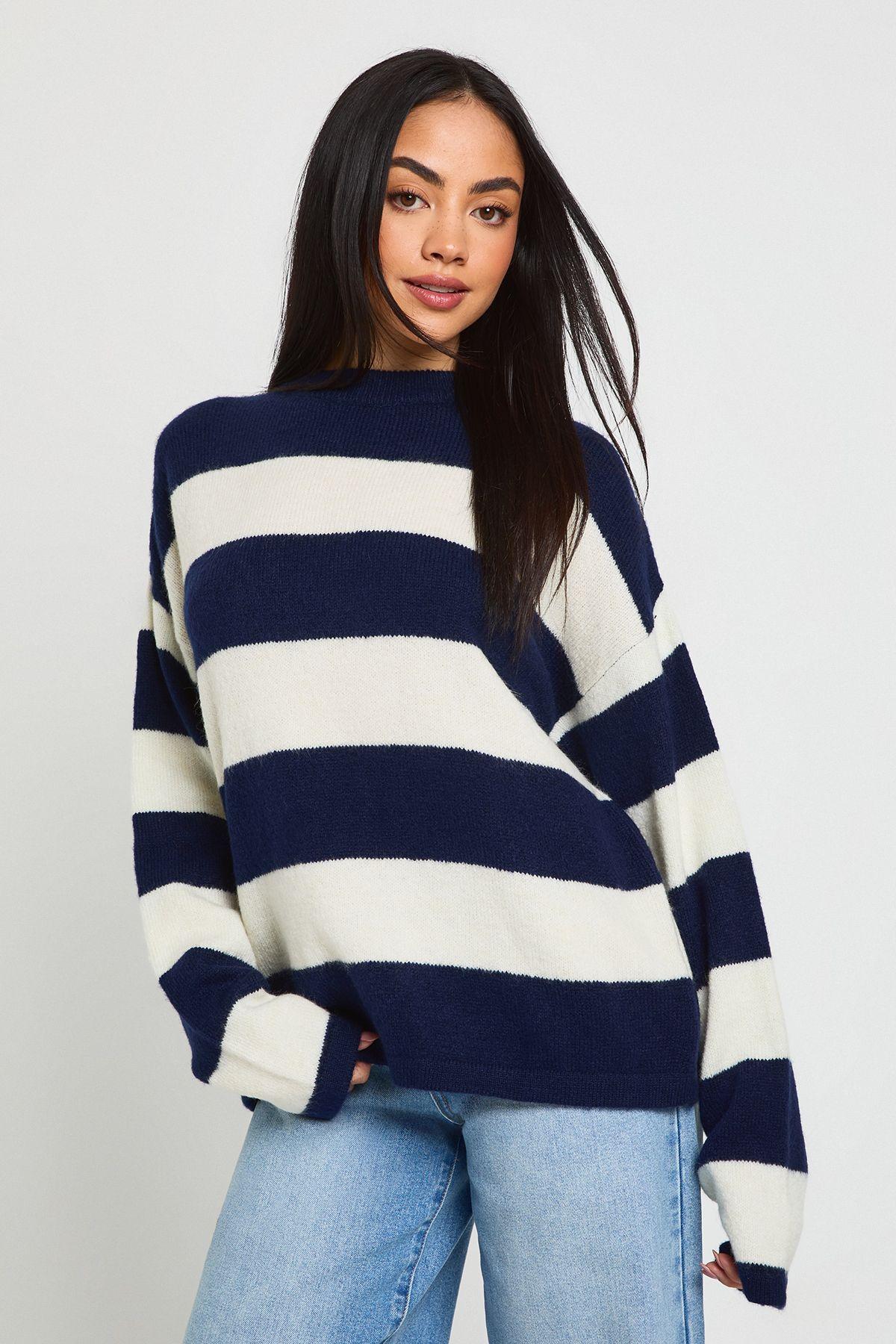 Soft Knit Stripe Crew Neck Jumper by BOOHOO