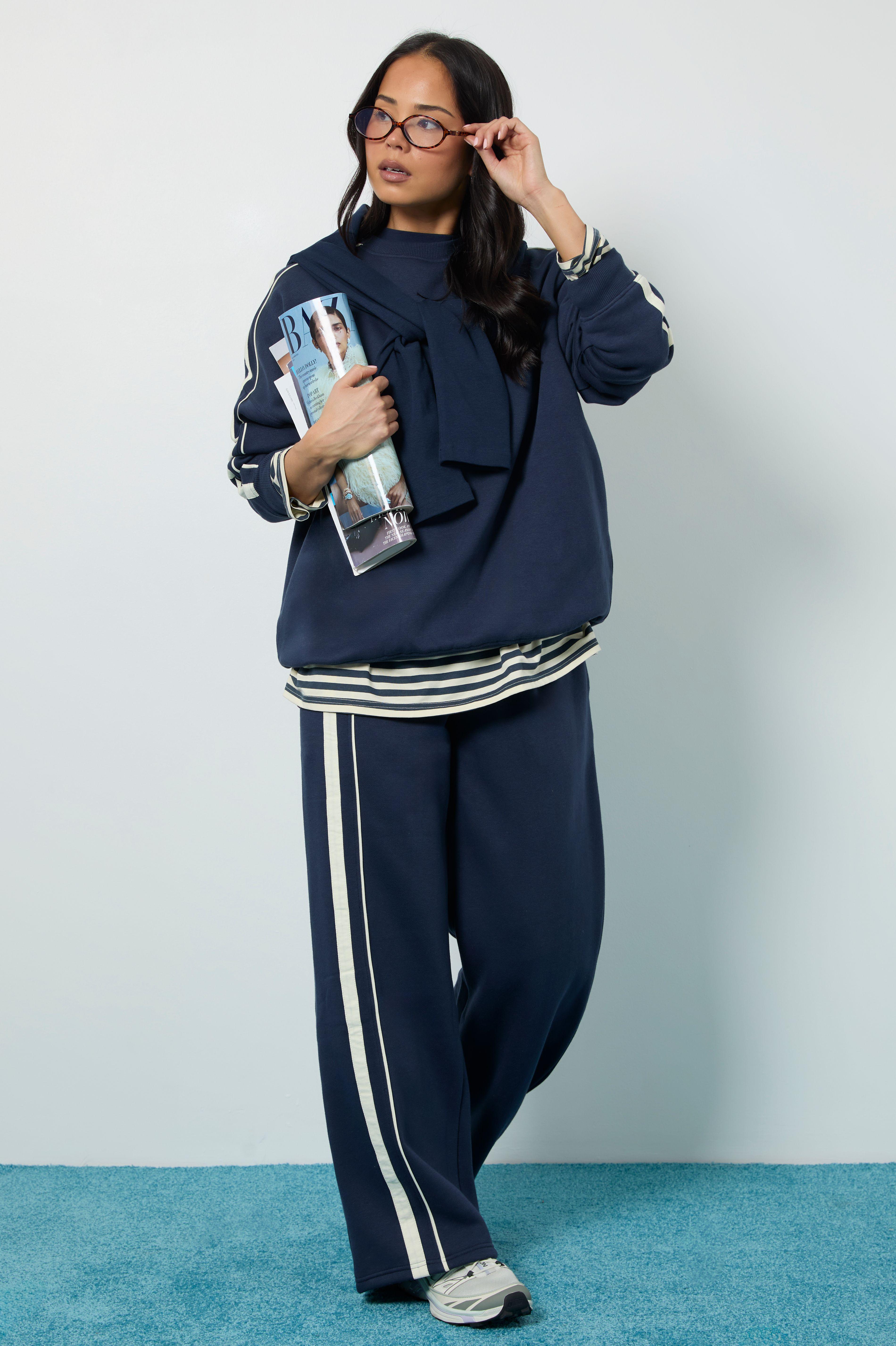 Stripe Detail Straight Leg Jogger by BOOHOO