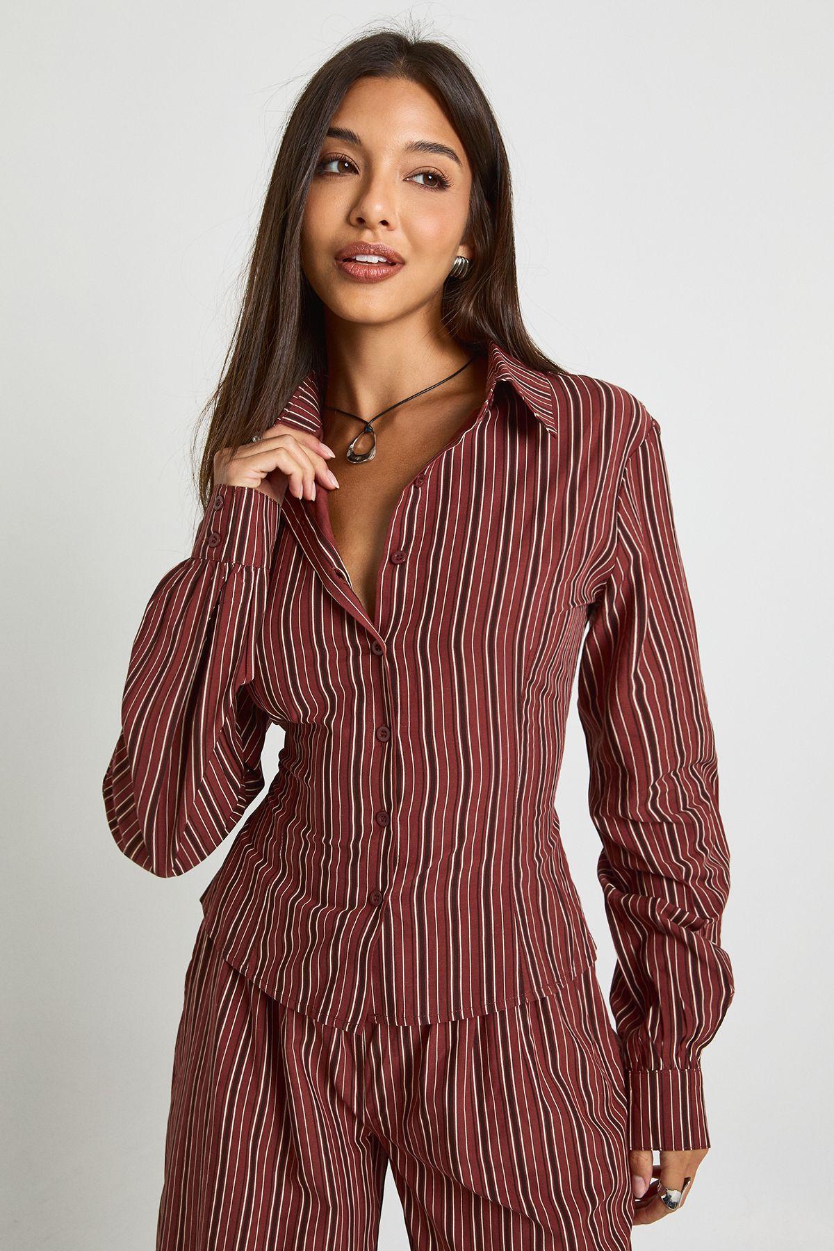 Stripe Fitted Shirt by BOOHOO