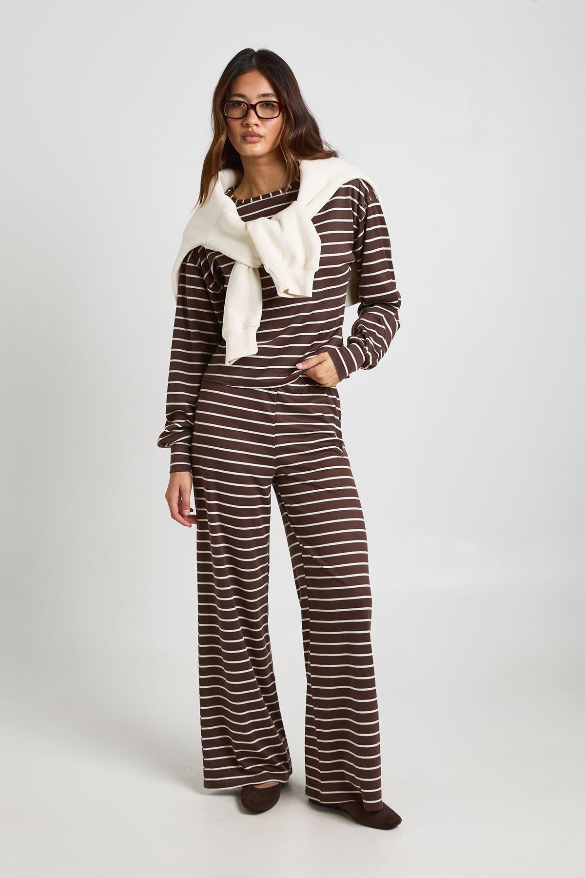 Stripe Wide Leg Trouser by BOOHOO