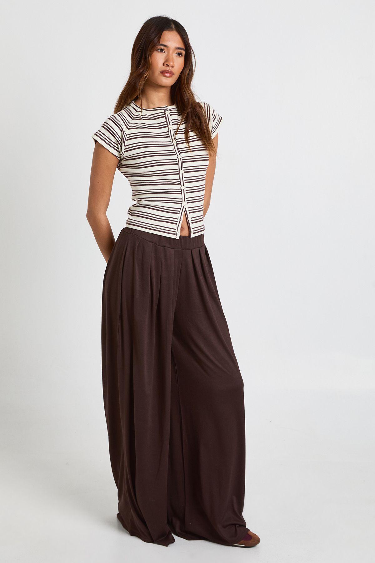 Supersoft Extra Wide Leg Trouser by BOOHOO