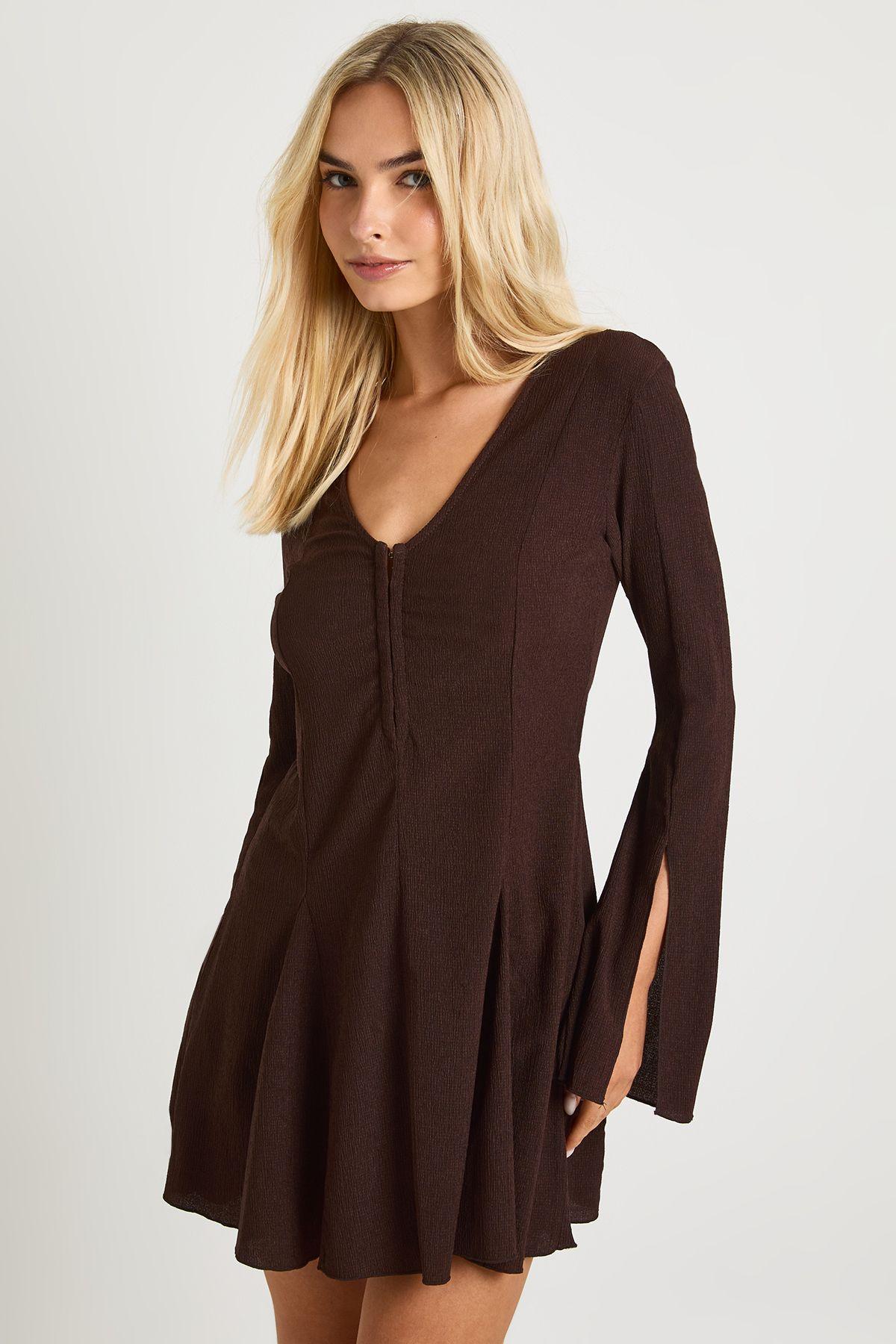 Textured Flared Cuff & Hem Shift Dress by BOOHOO