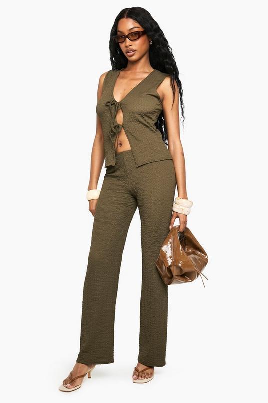 Textured Wide Leg Trouser by BOOHOO