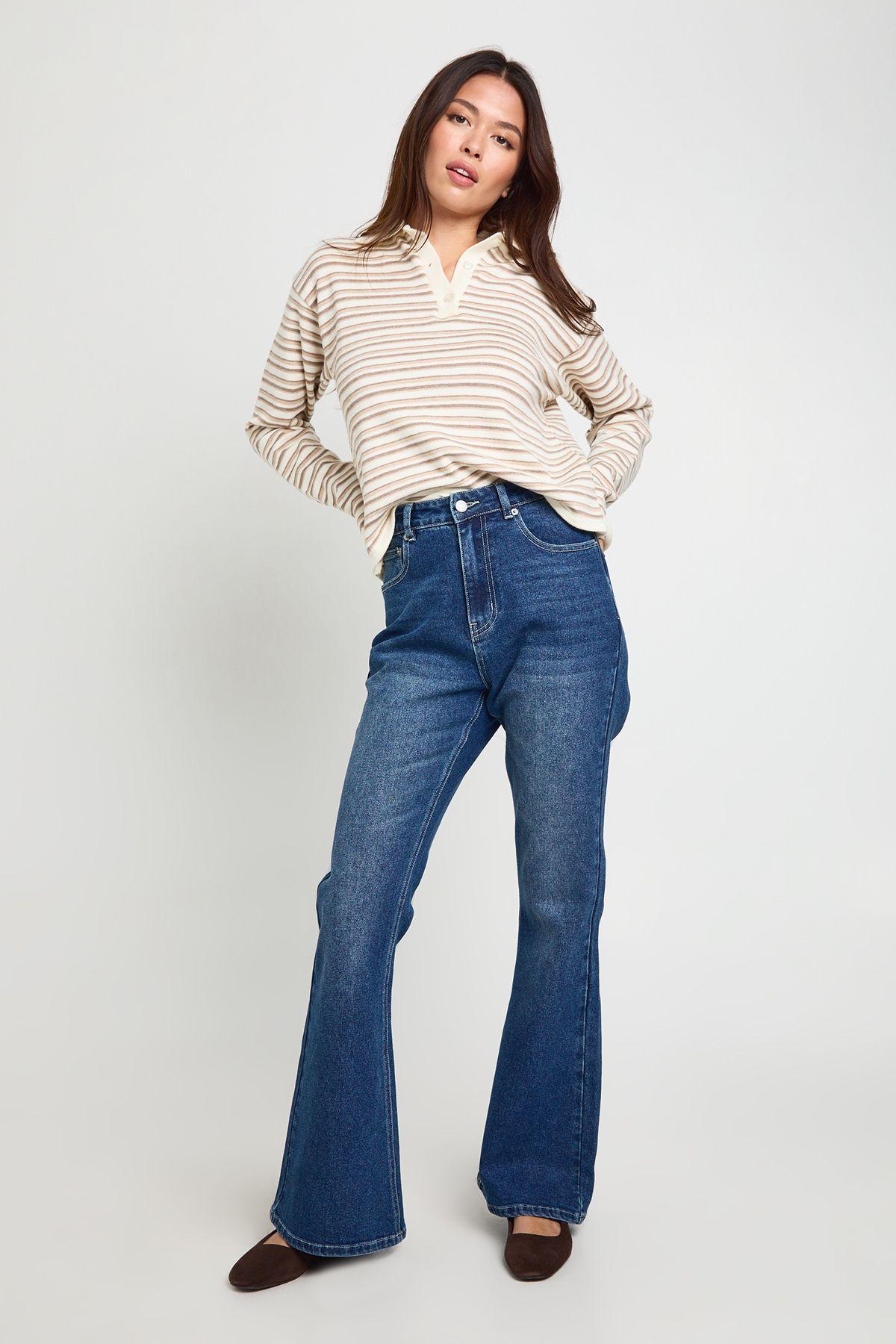 The High Waist Flare Jean by BOOHOO