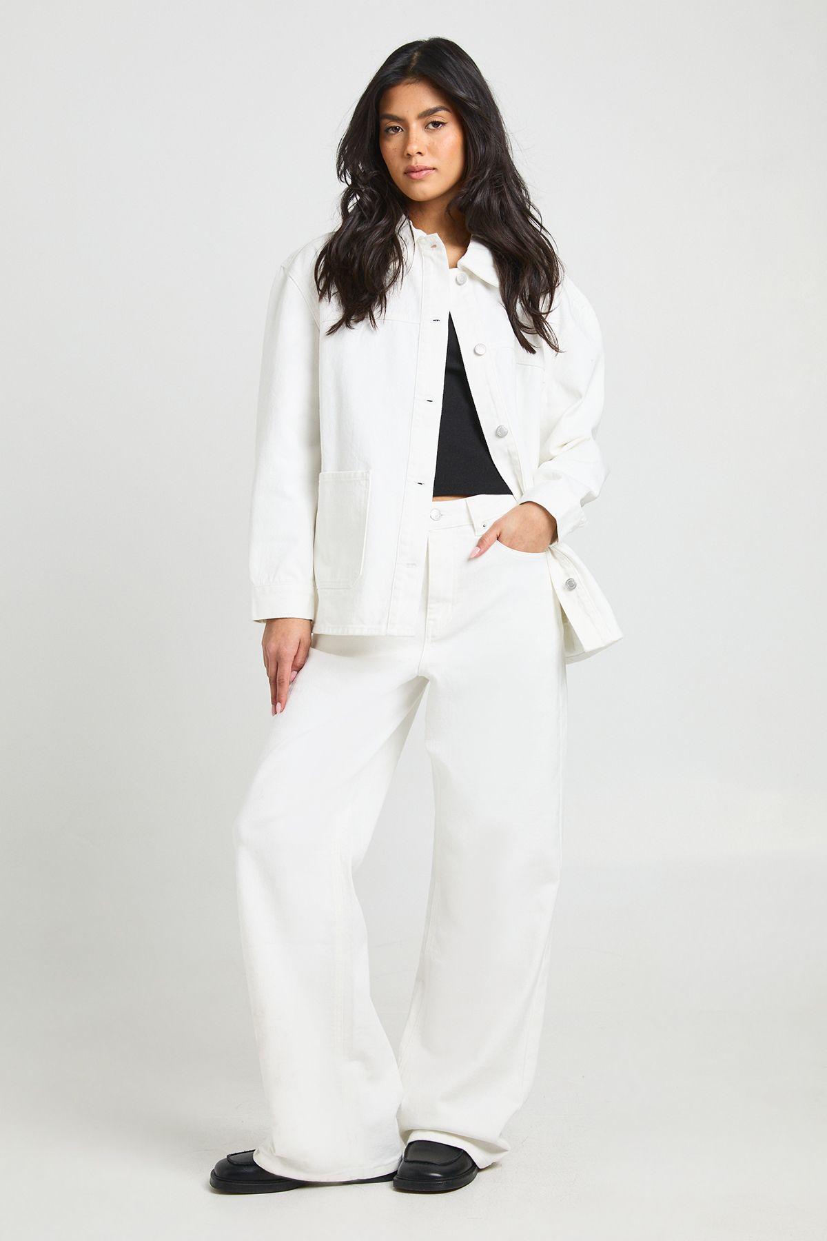 The High Waist Straight Leg Jean by BOOHOO