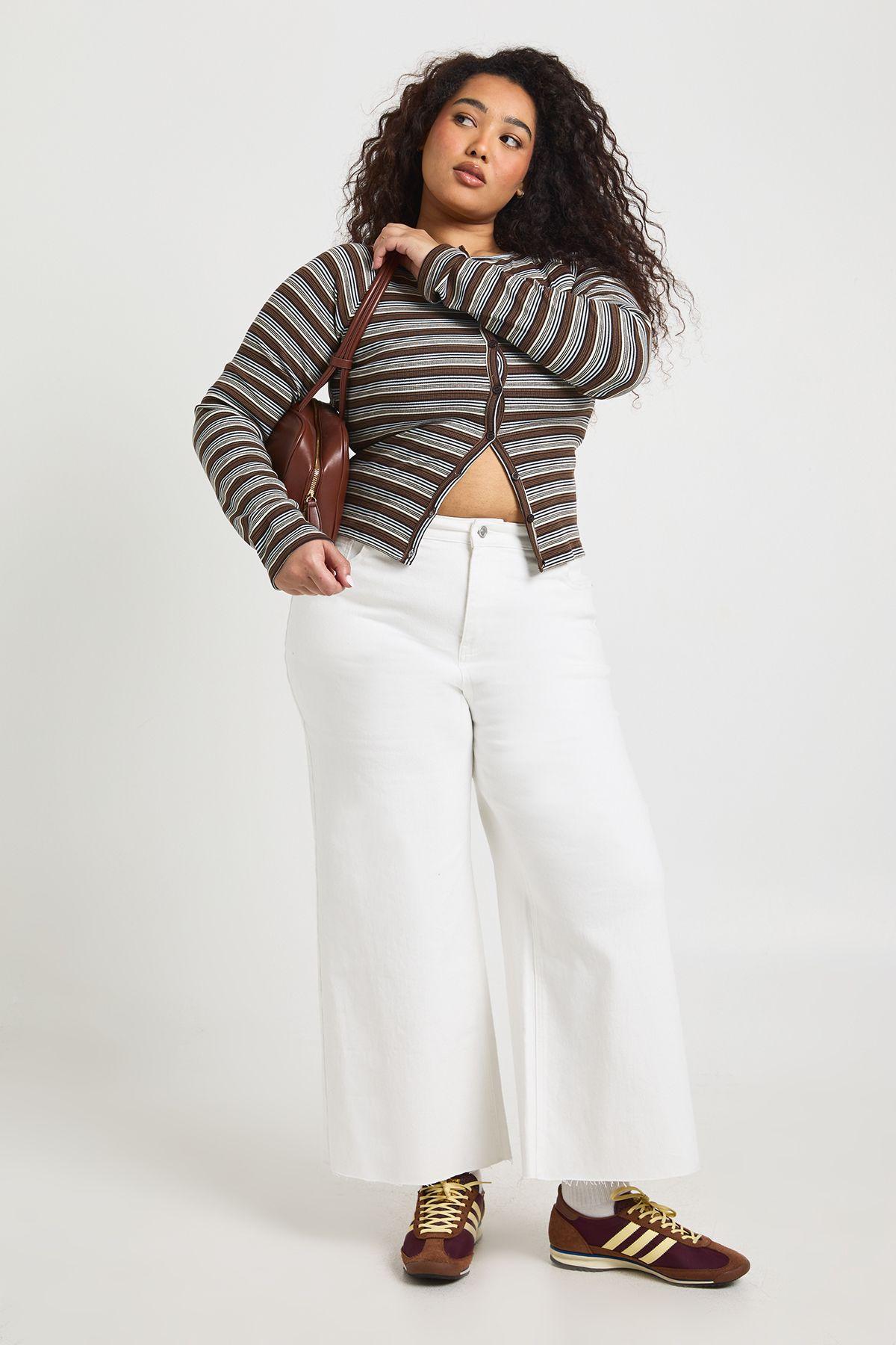 The  Plus High Waist Cropped Wide Leg Jean by BOOHOO