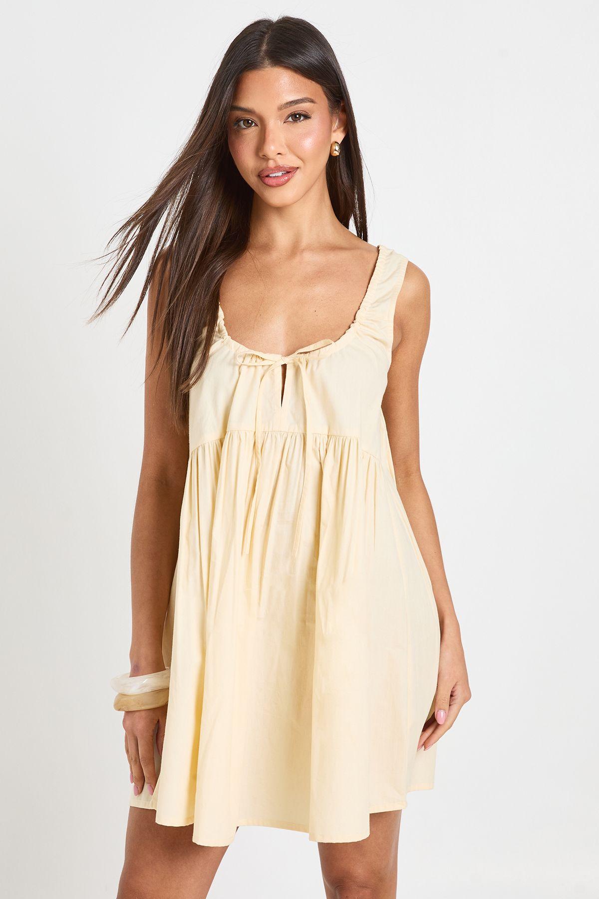 Tie Front Detail Mini Smock Dress by BOOHOO