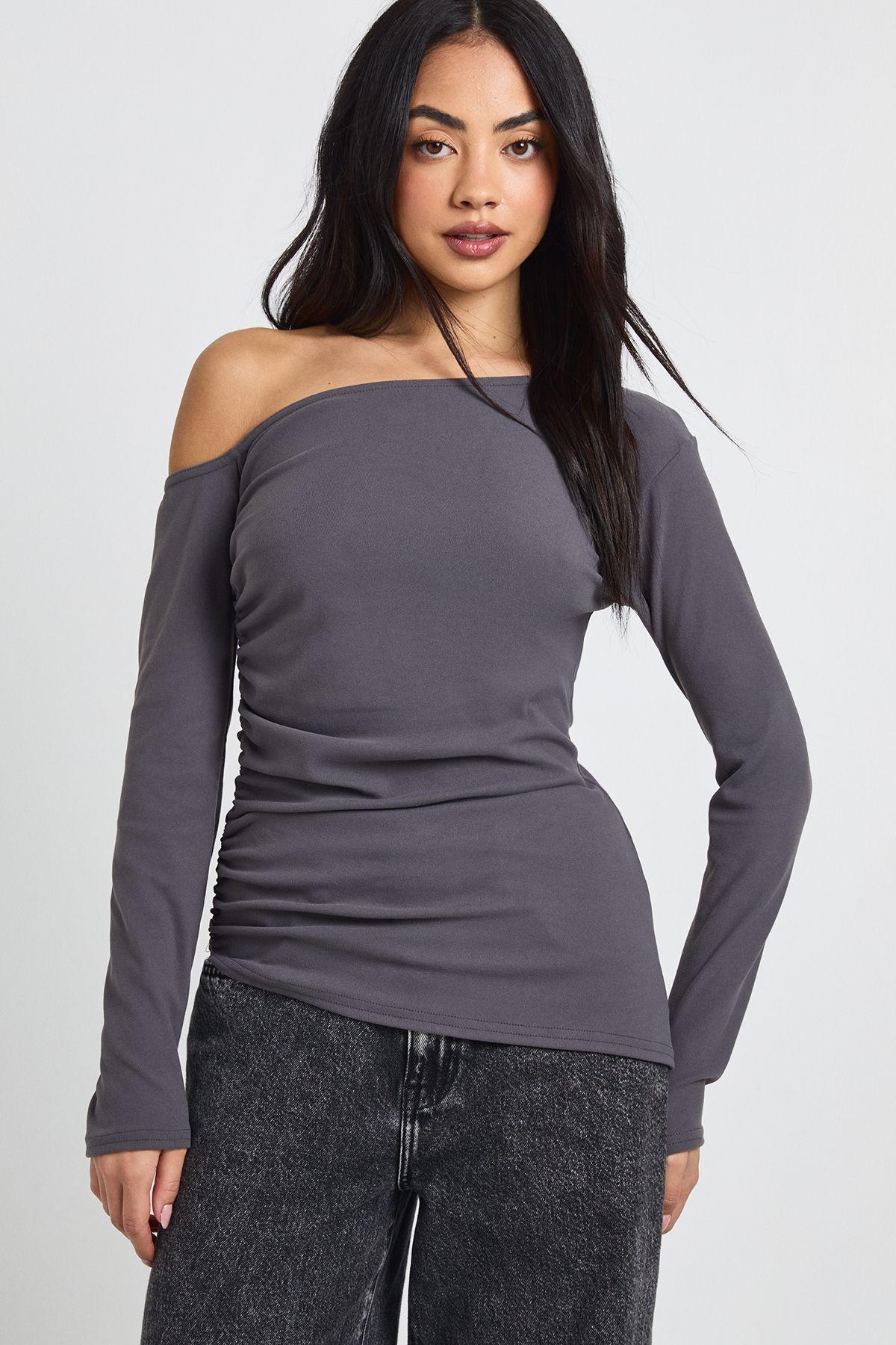 Ultra Soft Off The Shoulder Asymmetric Top by BOOHOO