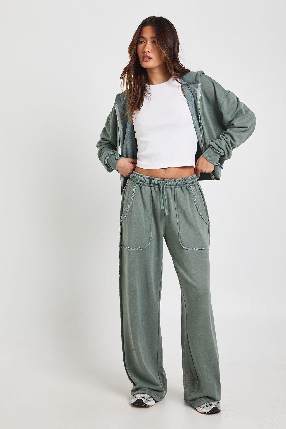 Washed Loopback Distressed Straight Leg Jogger by BOOHOO
