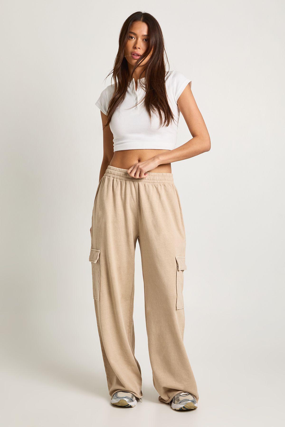 Washed Wide Leg Cargo Jogger by BOOHOO