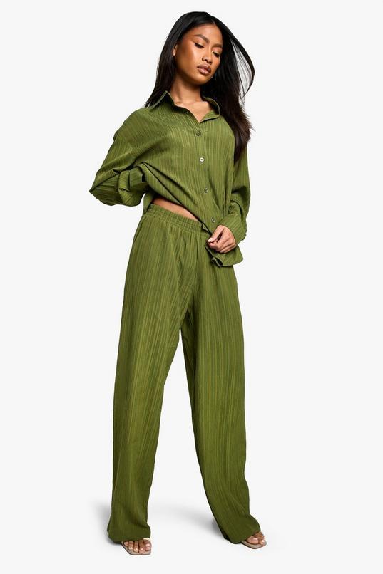 Woven Crinkle Textured  Straight Leg Trouser by BOOHOO