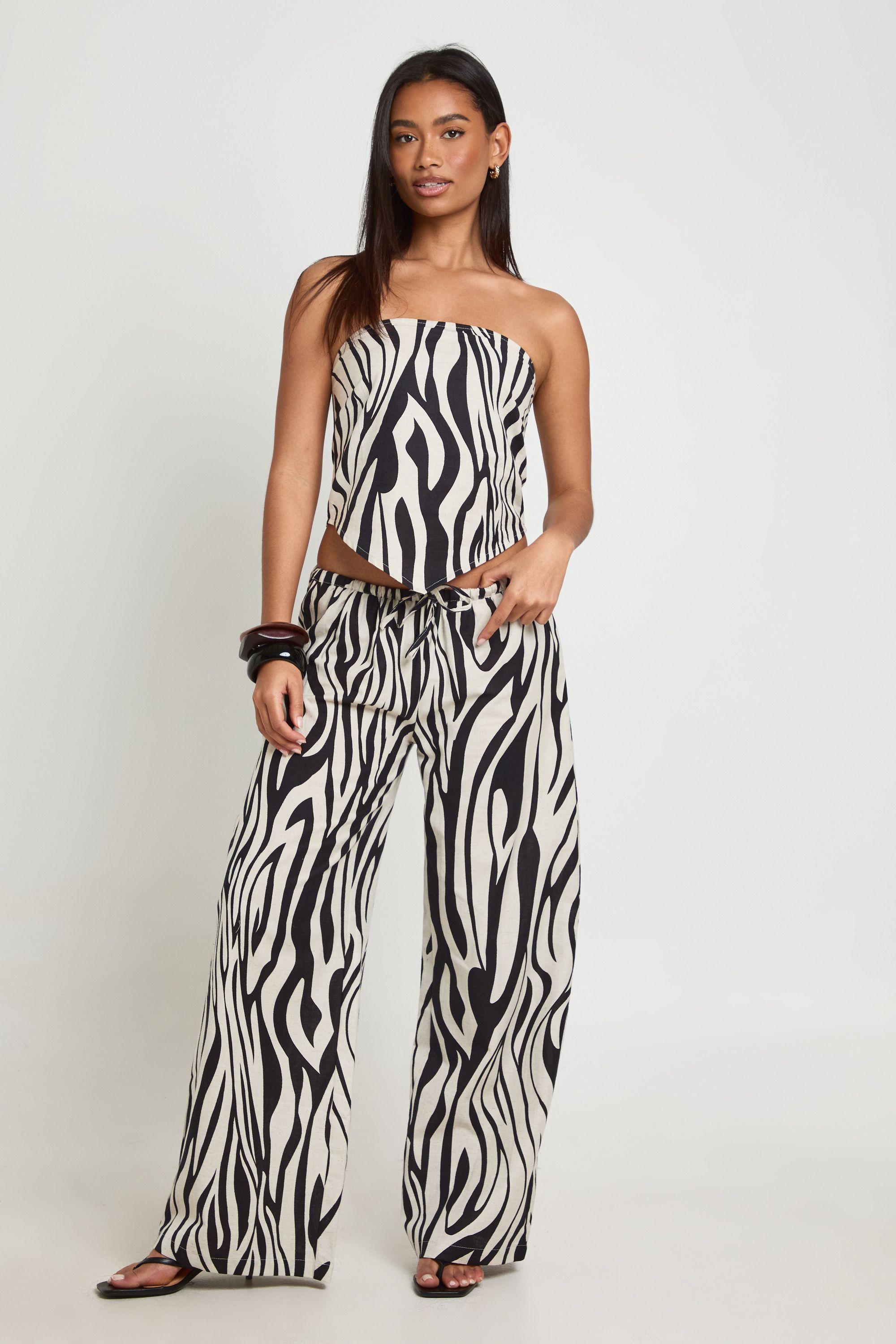 Zebra Linen Look Wide Leg Trousers by BOOHOO