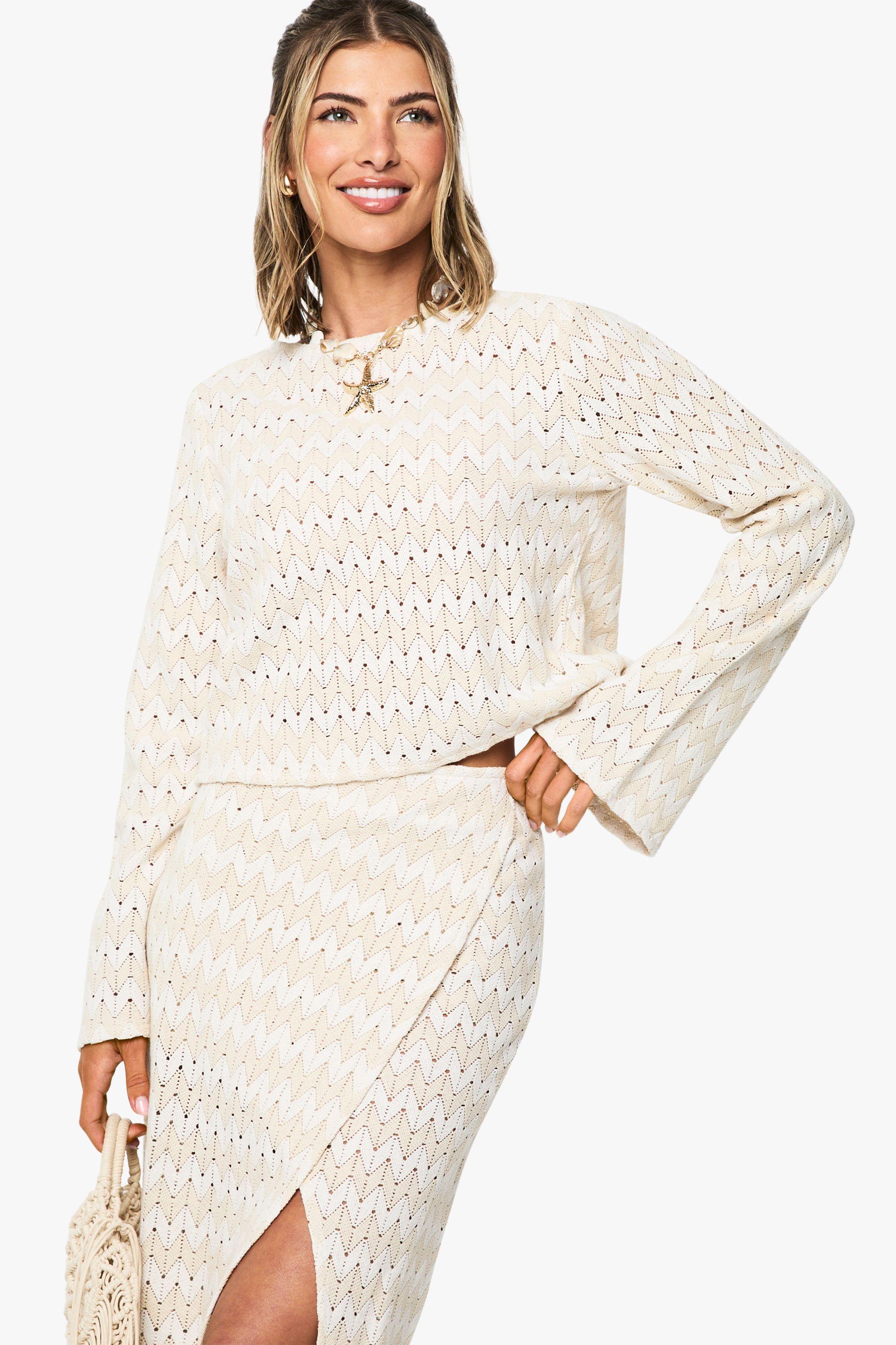 Zig Zag Knitted Tie Front Beach Top by BOOHOO