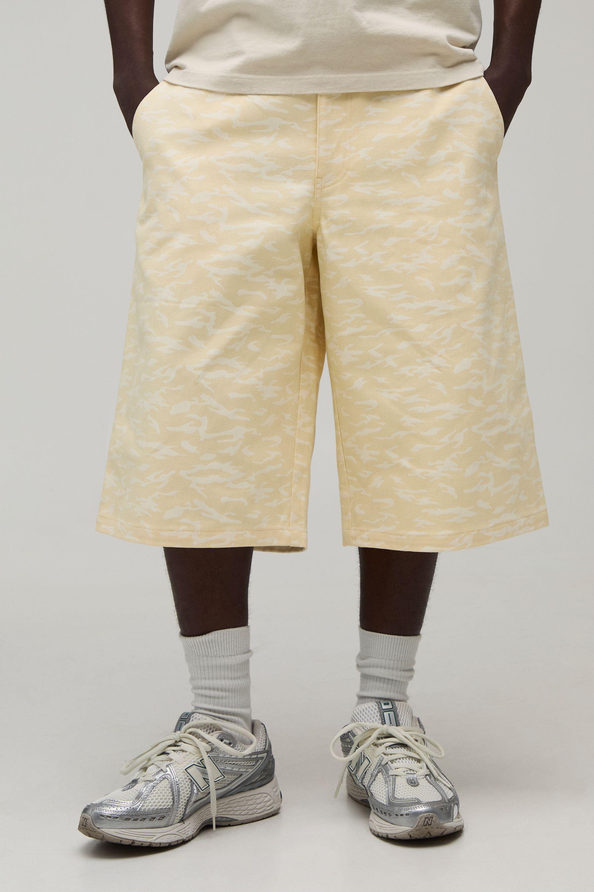 Baggy Longline Camo Twill Short by BOOHOOMAN