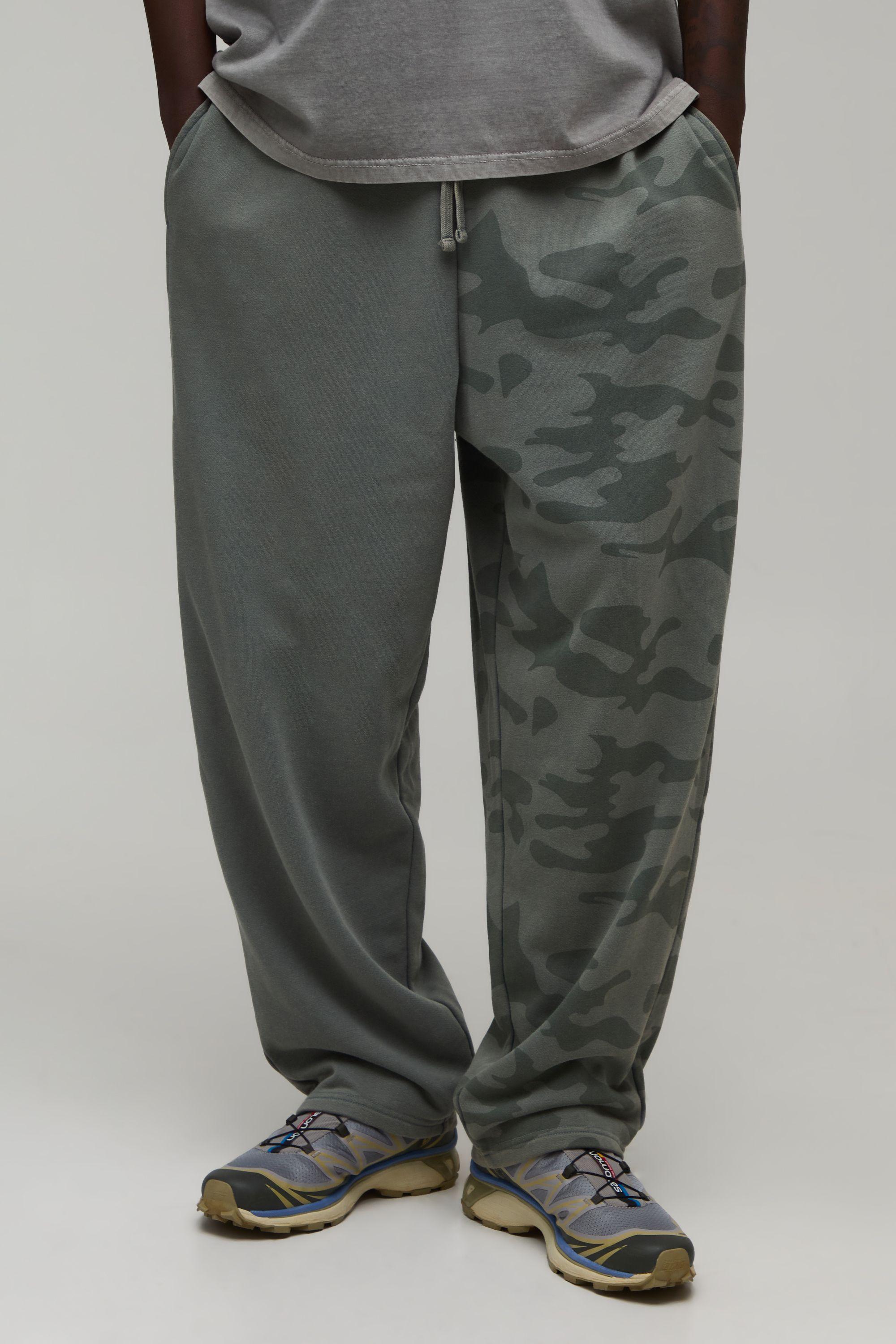 Balloon Fit Camo Washed Loopback Jogger by BOOHOOMAN