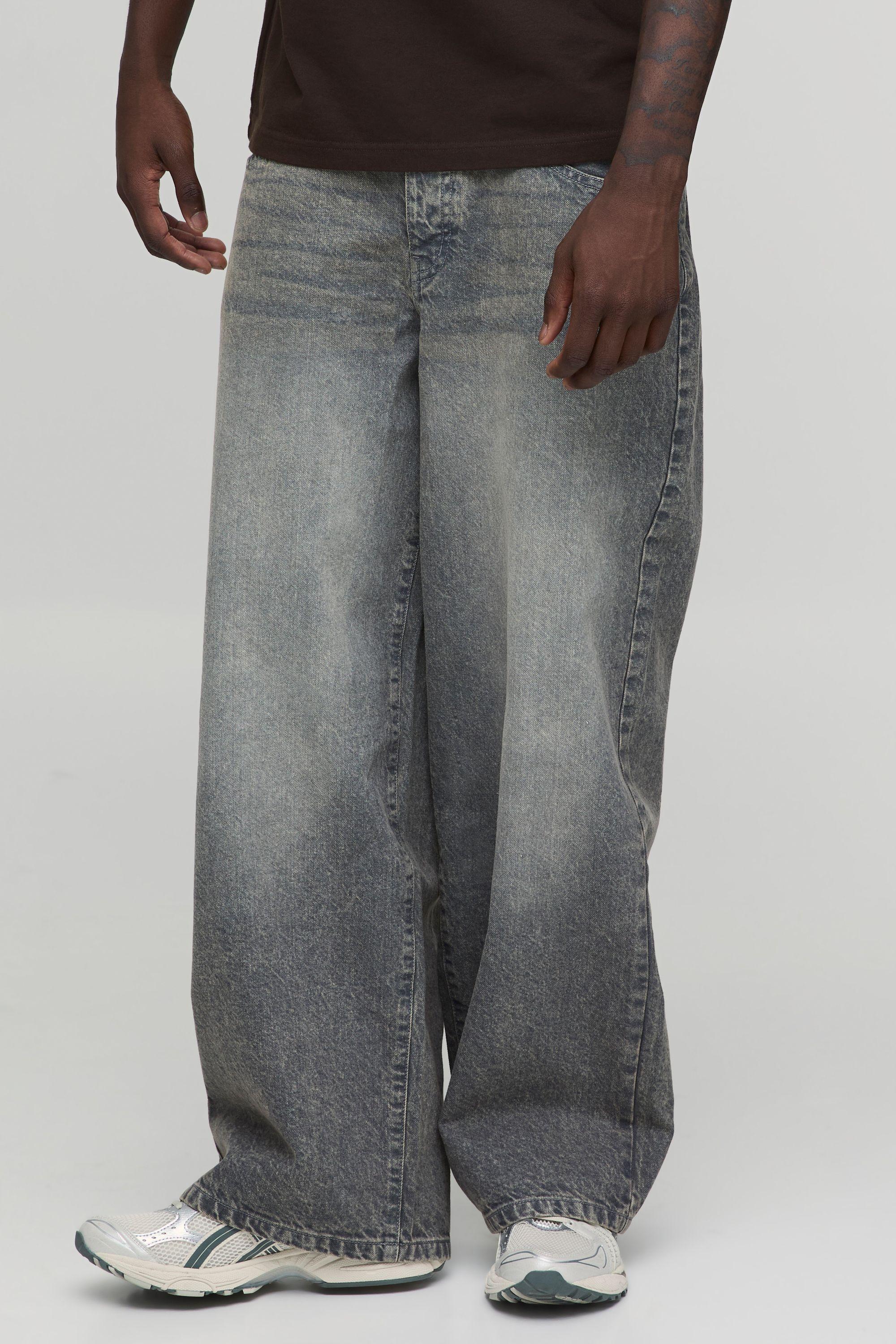 Basic Baggy Fit Jeans by BOOHOOMAN