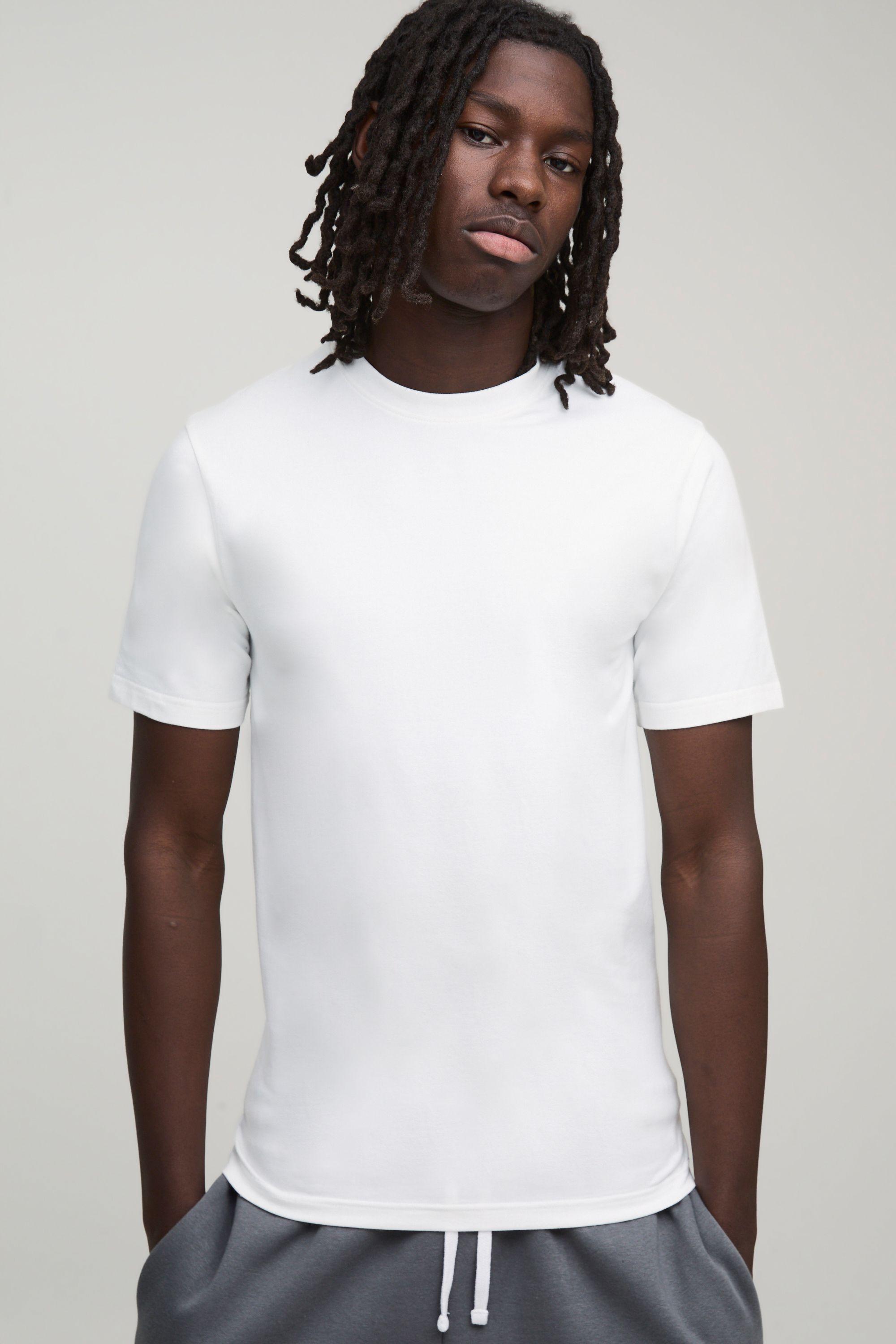 Basic Muscle Fit Crew Neck T-Shirt by BOOHOOMAN