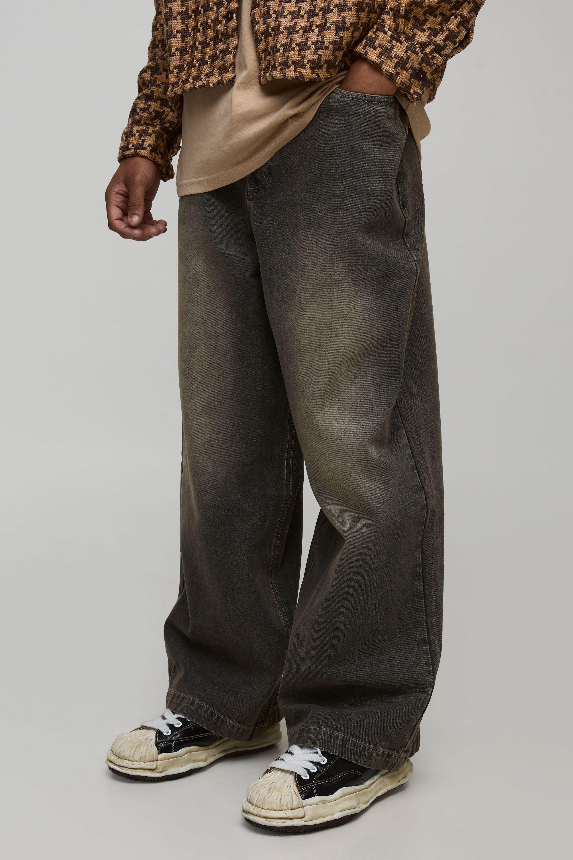 Basic Parachute Fit Jeans by BOOHOOMAN