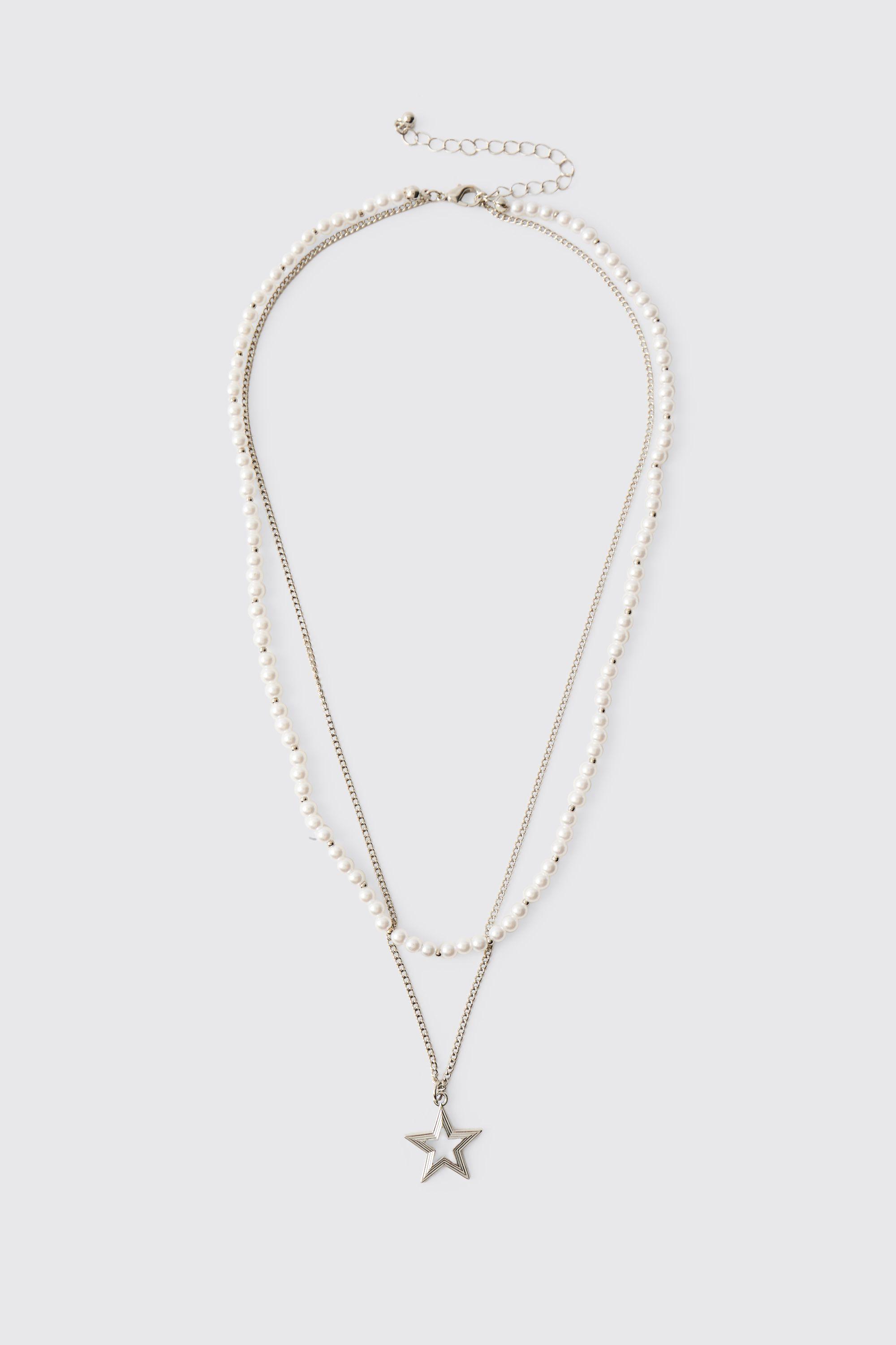 Beaded Star Pendant Necklace by BOOHOOMAN