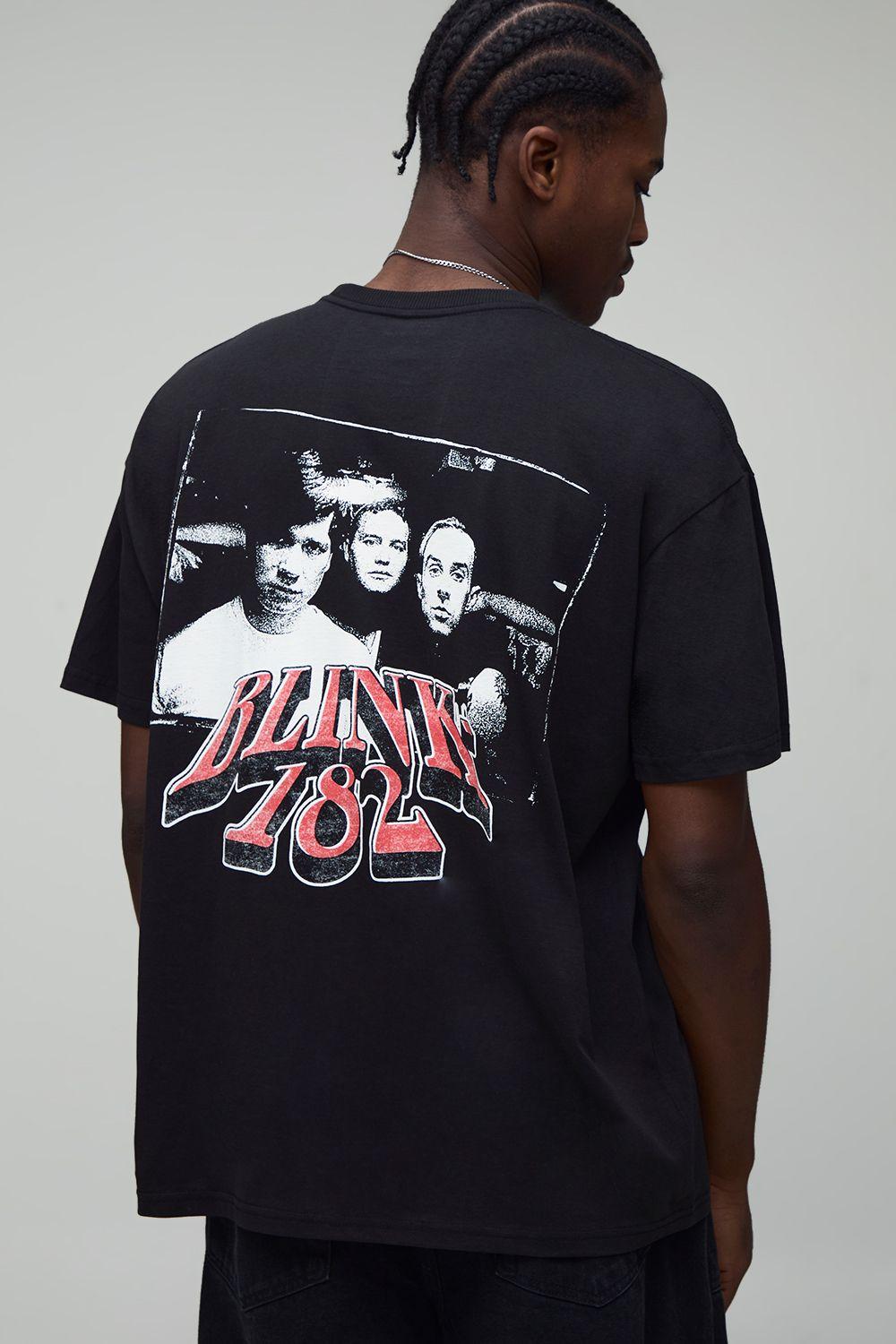 Black Oversized Blink 182 License Printed T-Shirt by BOOHOOMAN