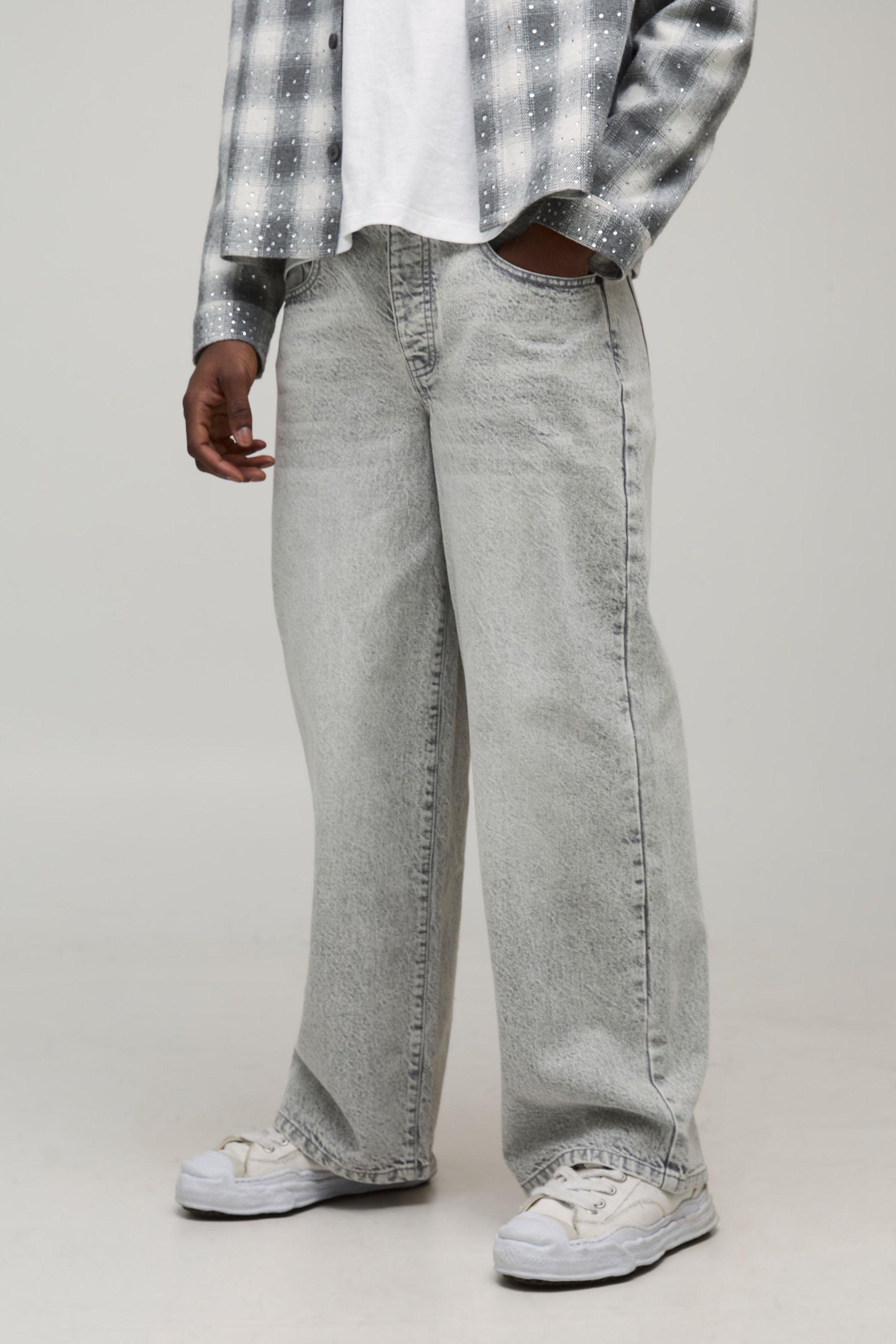 Essential Baggy Fit Jeans by BOOHOOMAN
