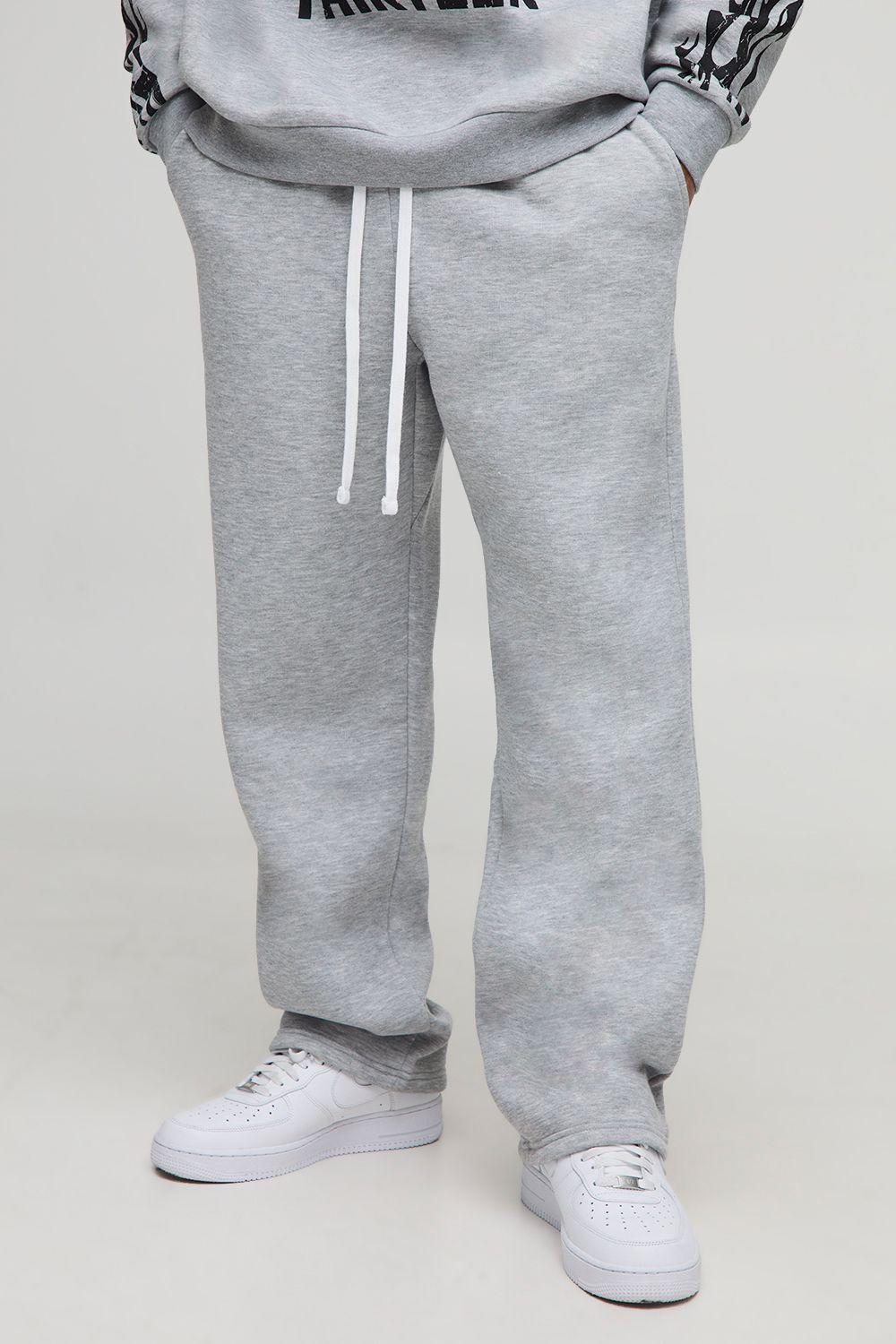 Essential Baggy Jogger by BOOHOOMAN