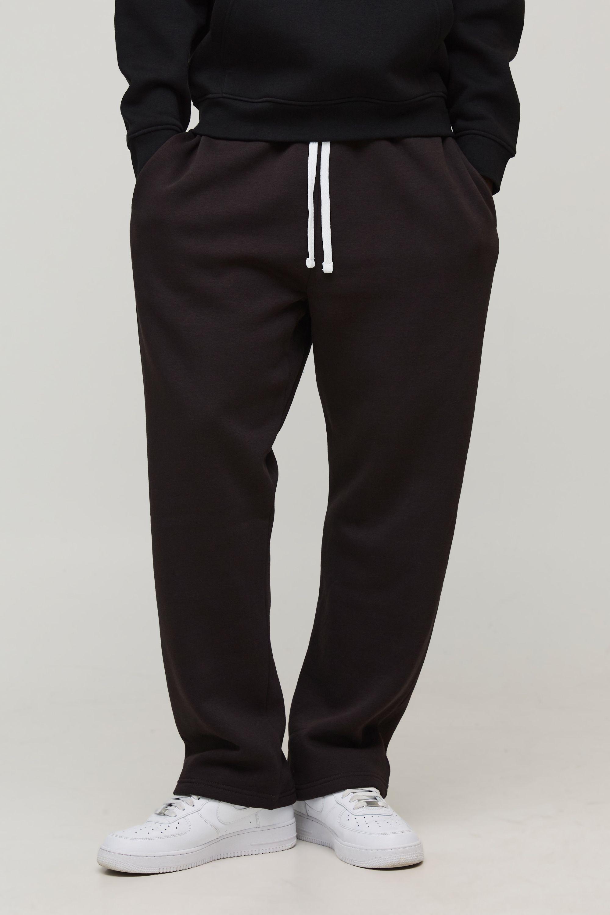 Essential Baggy Jogger by BOOHOOMAN