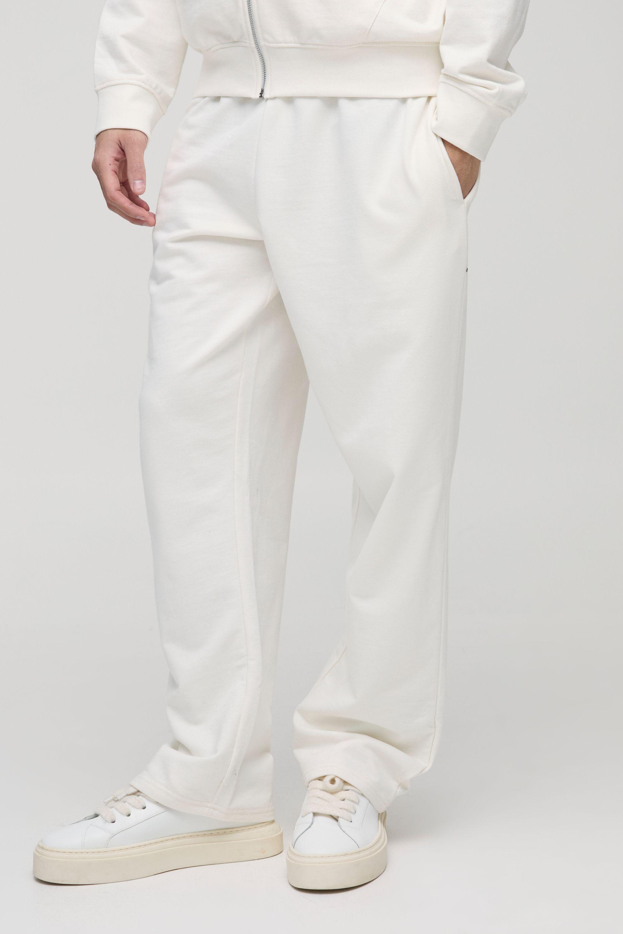 Lightweight Basic Straight Fit Jogger by BOOHOOMAN