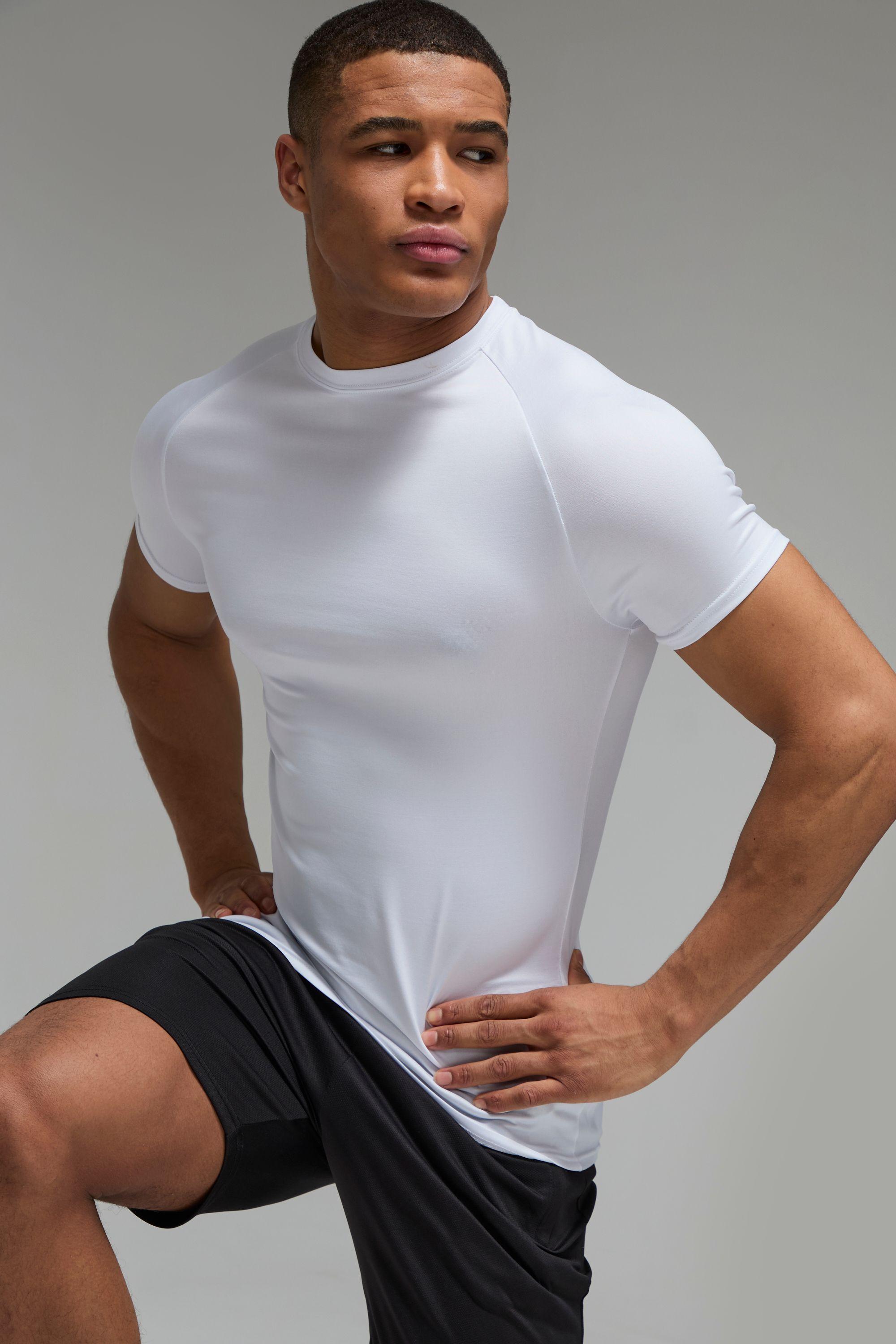 Man Active Lightweight Essentials Gym Muscle Fit Raglan T-shirt by BOOHOOMAN
