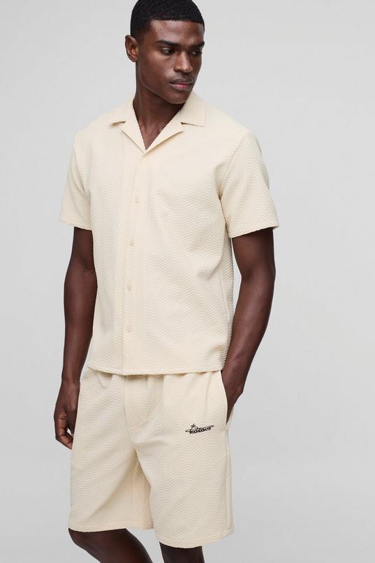 Man Regular Fit Popcorn Revere Shirt & Short Set by BOOHOOMAN