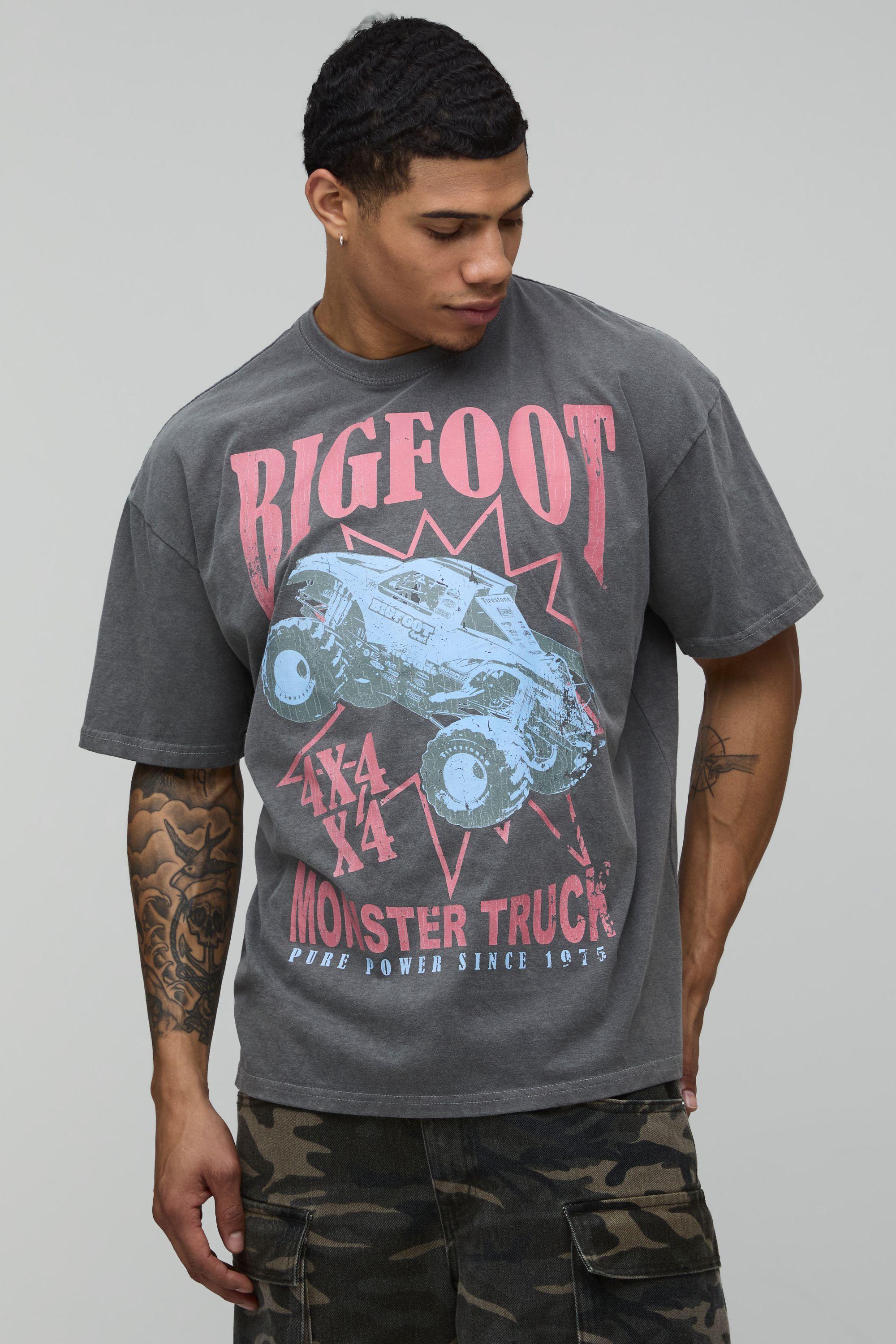 Oversized Acid Wash Big Foot License Print T-shirt by BOOHOOMAN