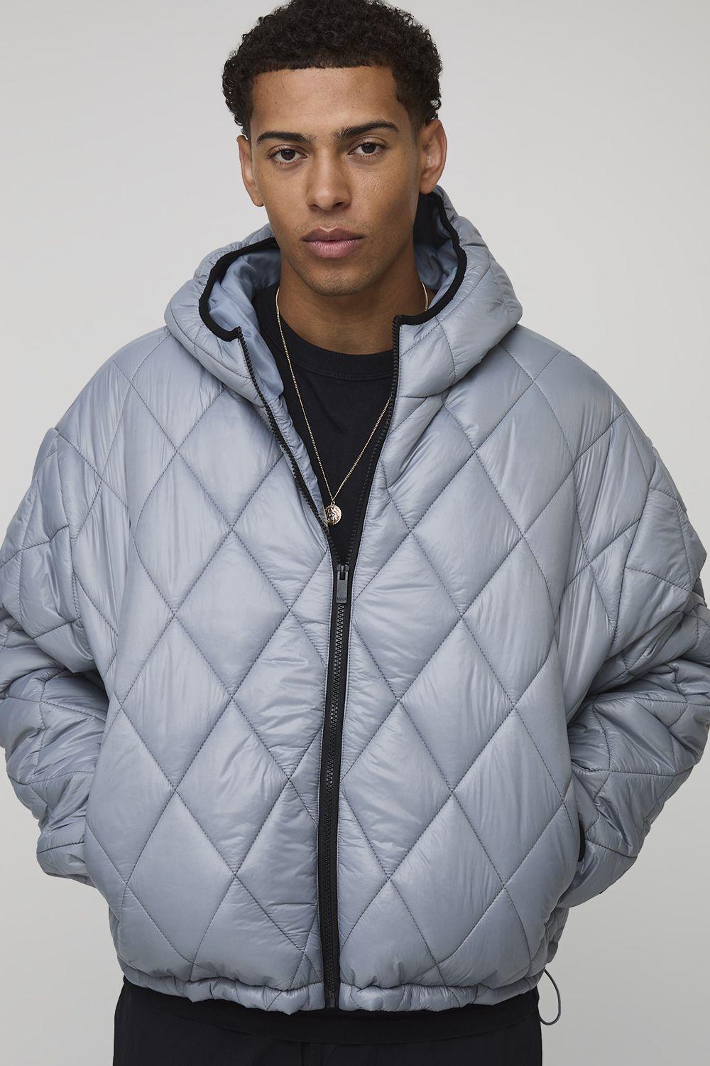 Oversized Boxy High Sheen Diamond Quilted Hooded Funnel Puffer Jacket by BOOHOOMAN