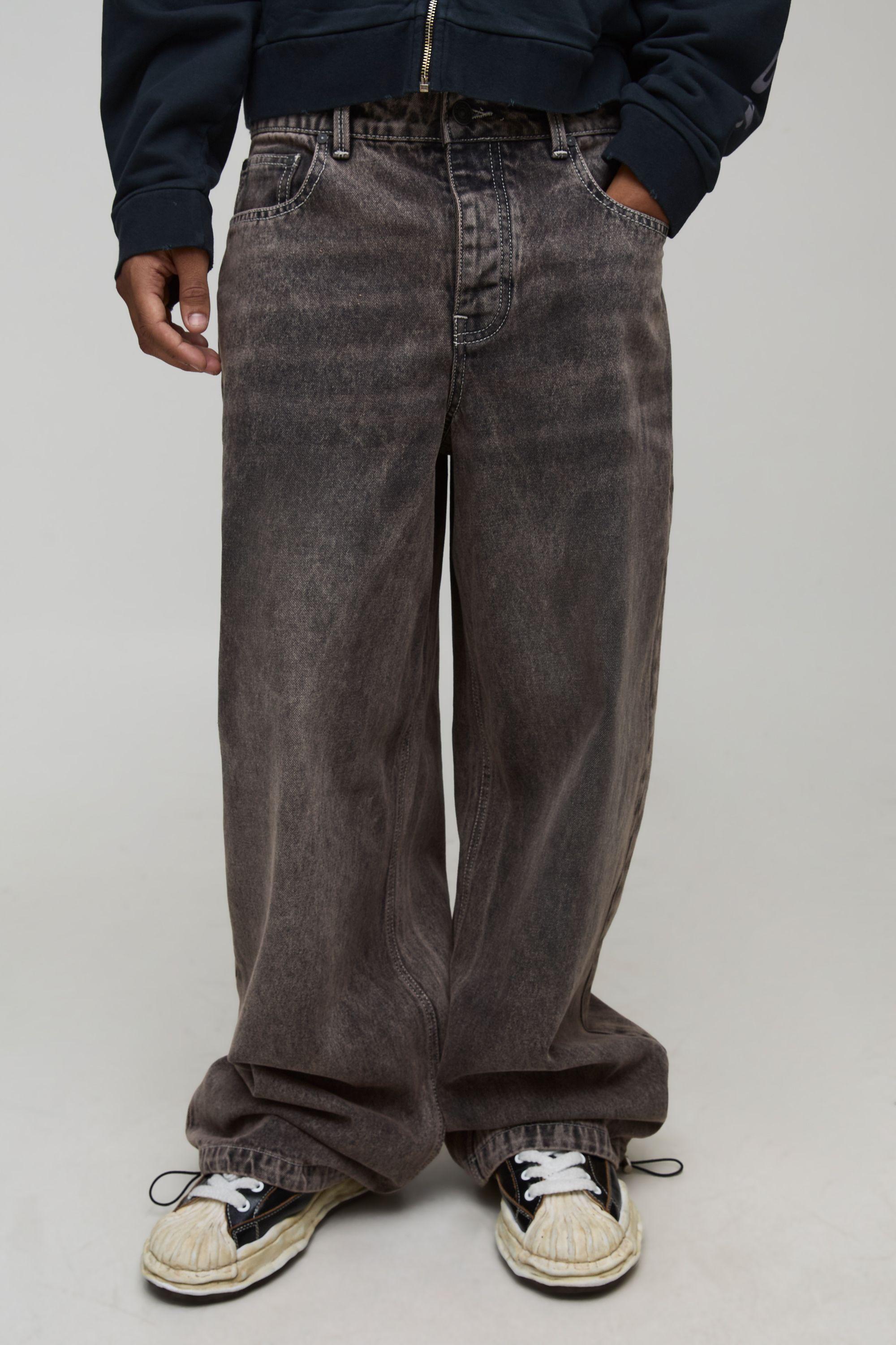 Parachute Fit Washed Jeans by BOOHOOMAN