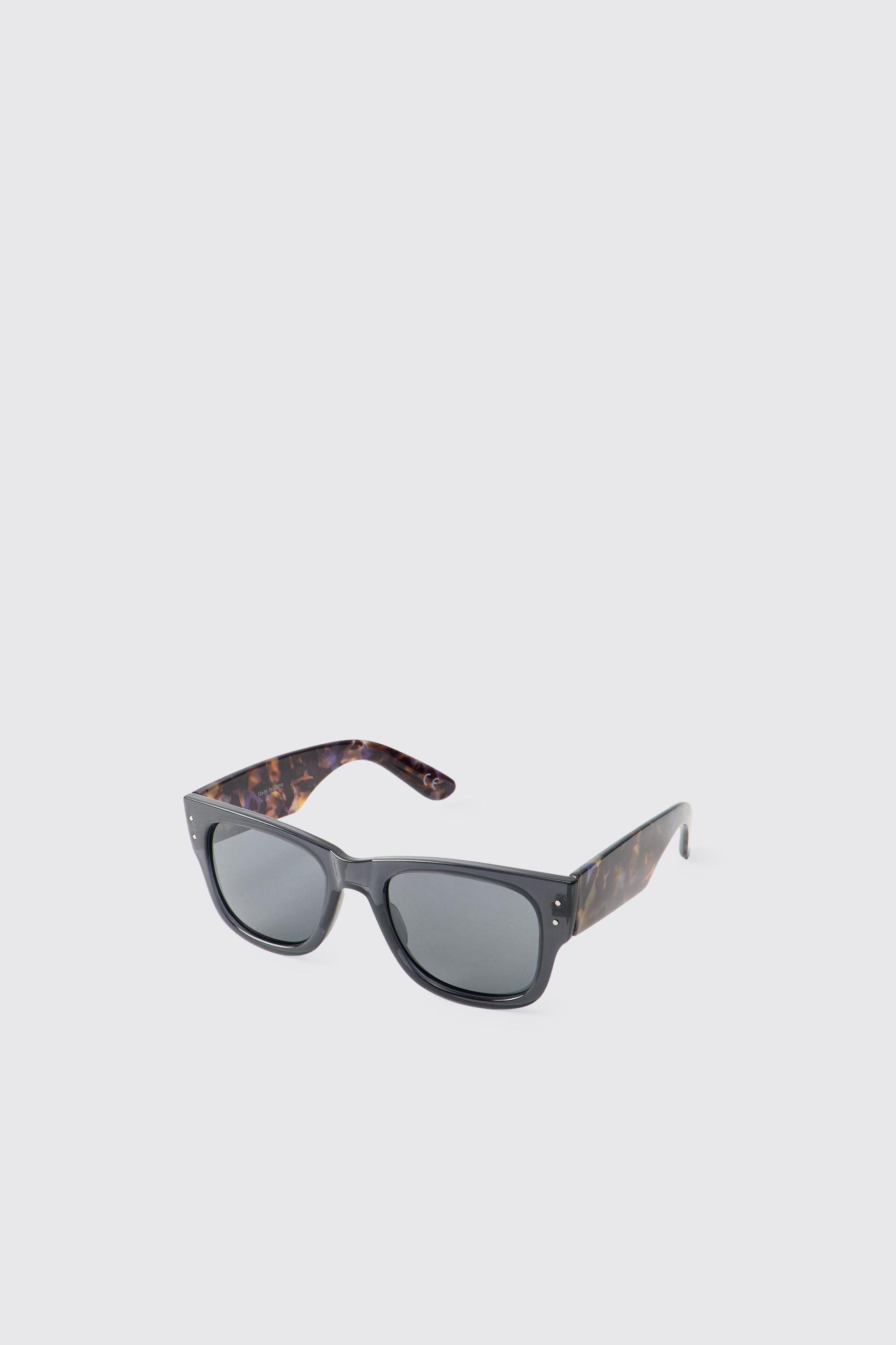 Plastic Rectangle Sunglasses by BOOHOOMAN