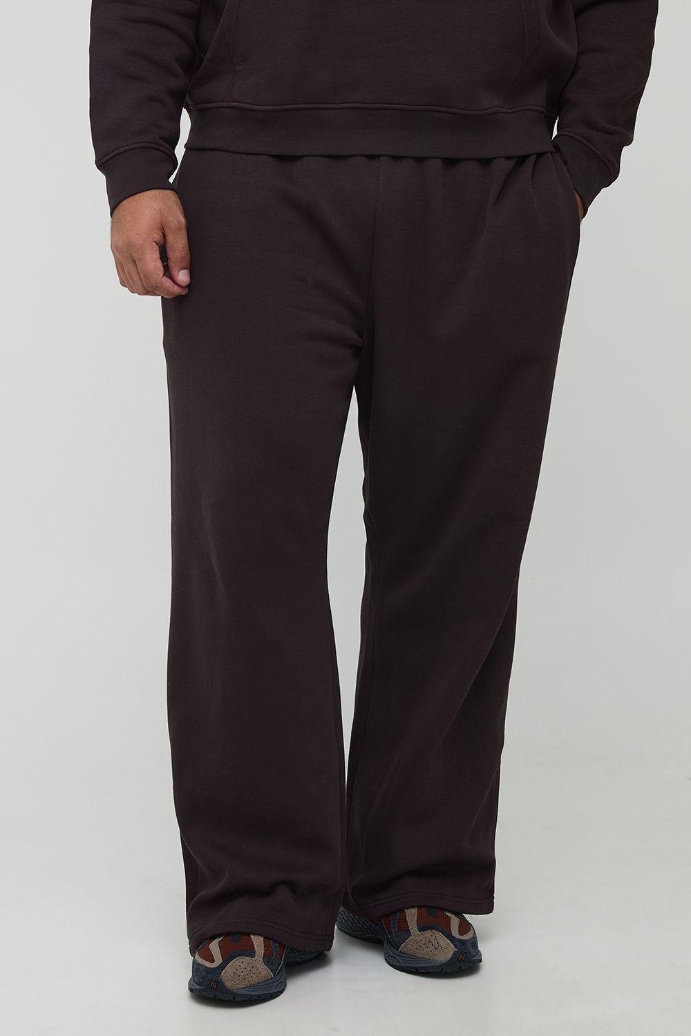 Plus Basic Straight Leg Jogger by BOOHOOMAN