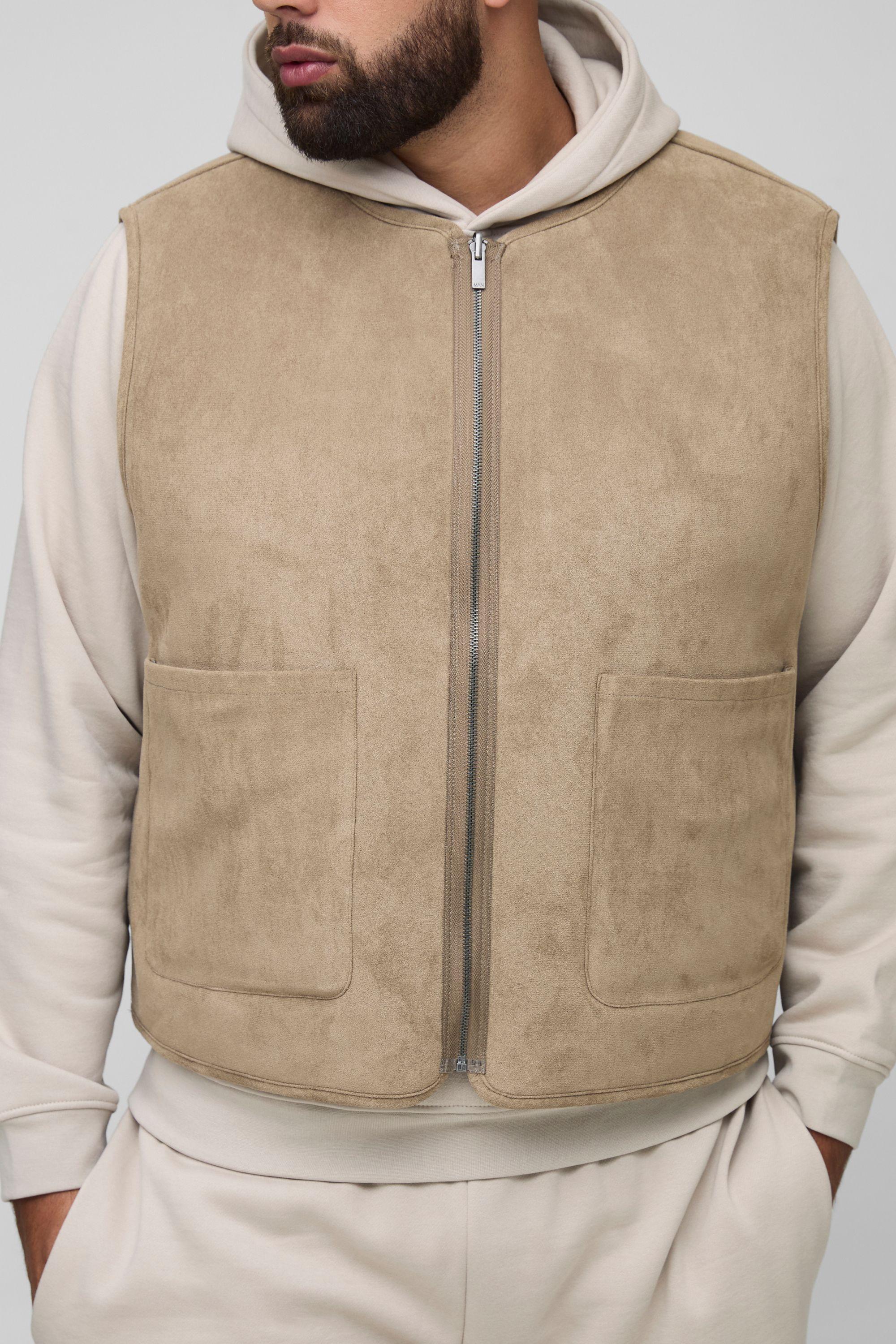 Plus Boxy Oversized Fit Reversible Borg & Suede Gilet by BOOHOOMAN