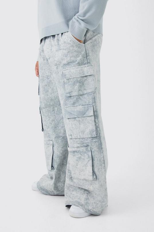 Plus Elasticated Waist Extreme Baggy Heavyweight Washed Multi Cargo Trousers by BOOHOOMAN