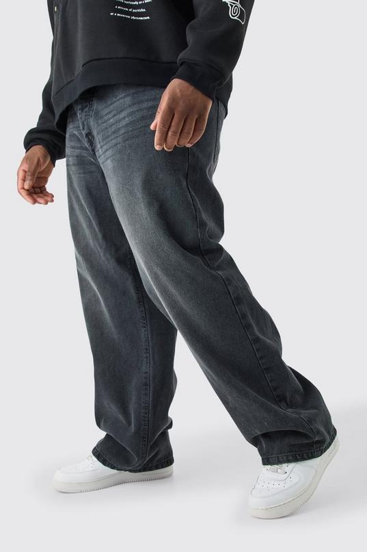 Plus Essential Relaxed Fit Jeans by BOOHOOMAN