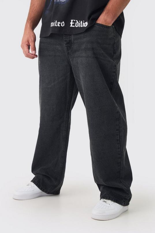 Plus Essential Relaxed Fit Jeans by BOOHOOMAN