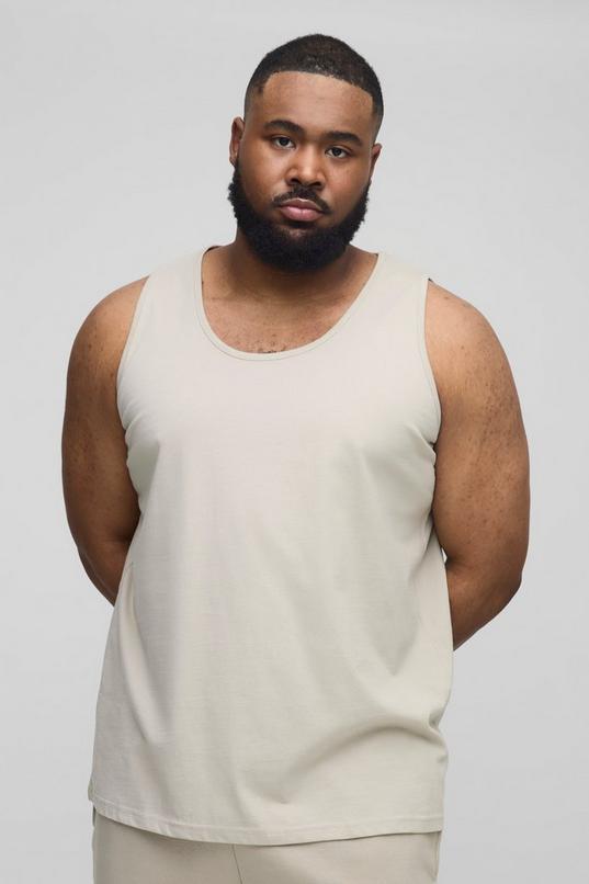 Plus Essential Vest by BOOHOOMAN
