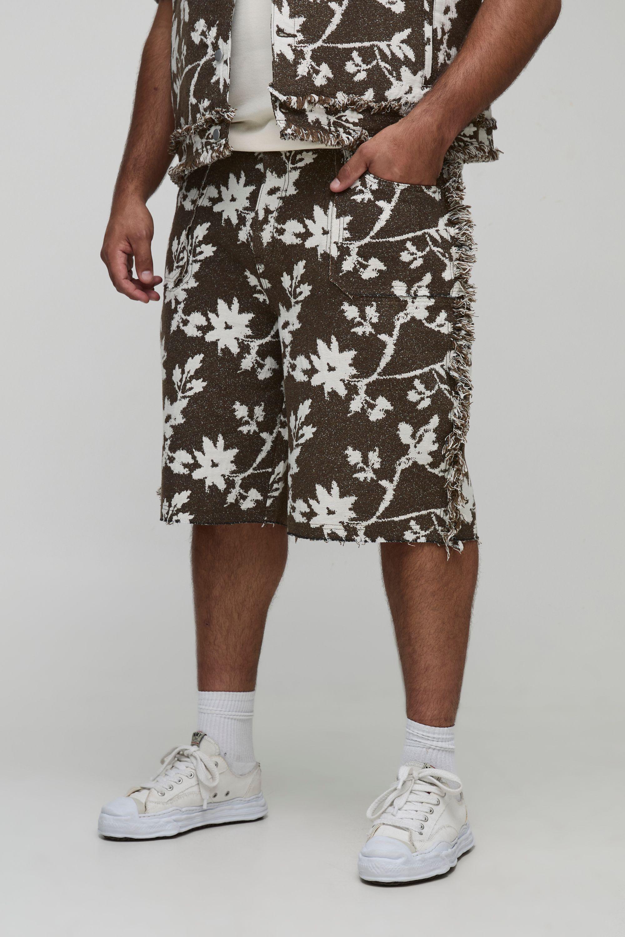 Plus Floral Tapestry Relaxed Fit Shorts by BOOHOOMAN