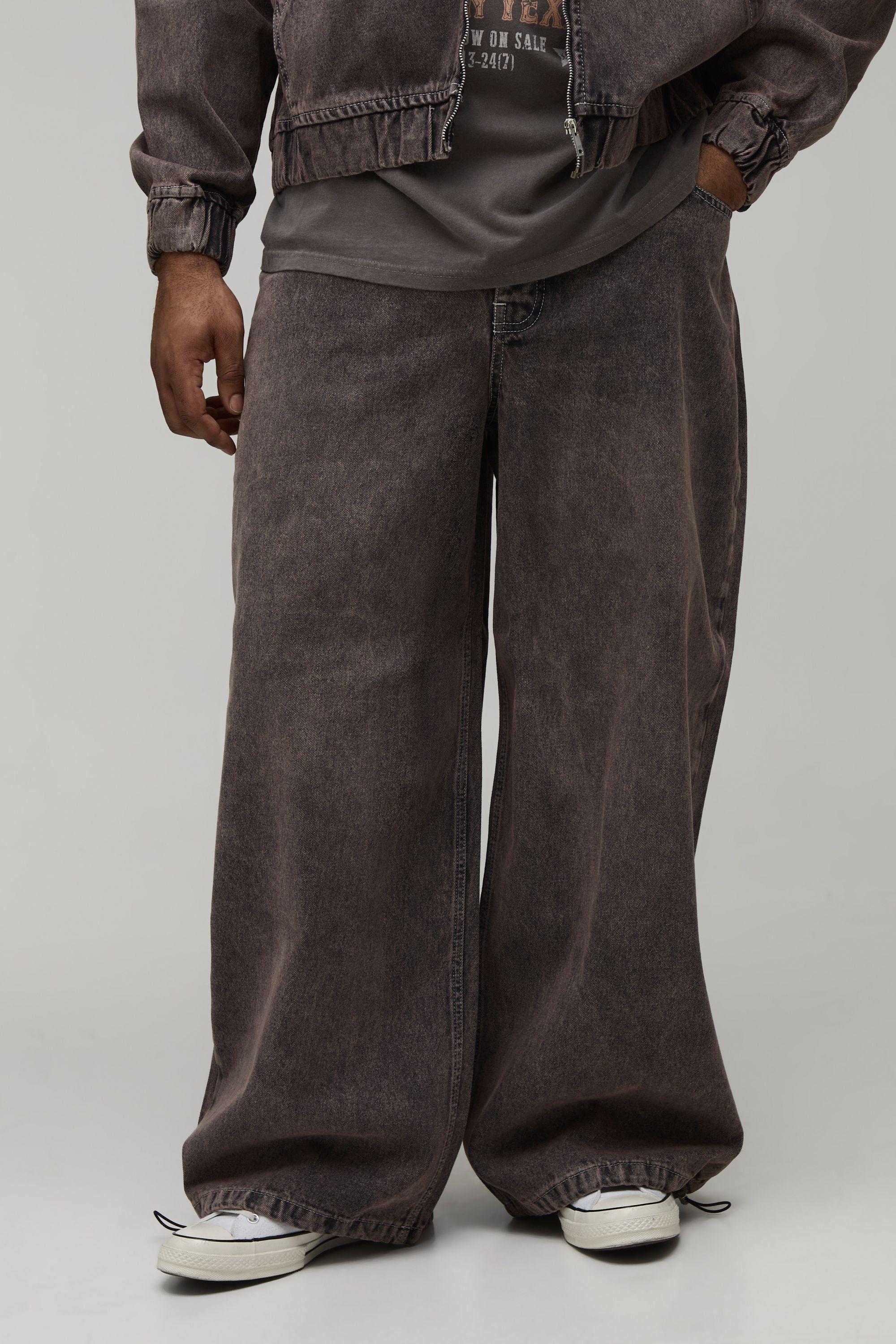 Plus Parachute Fit Washed Jeans by BOOHOOMAN