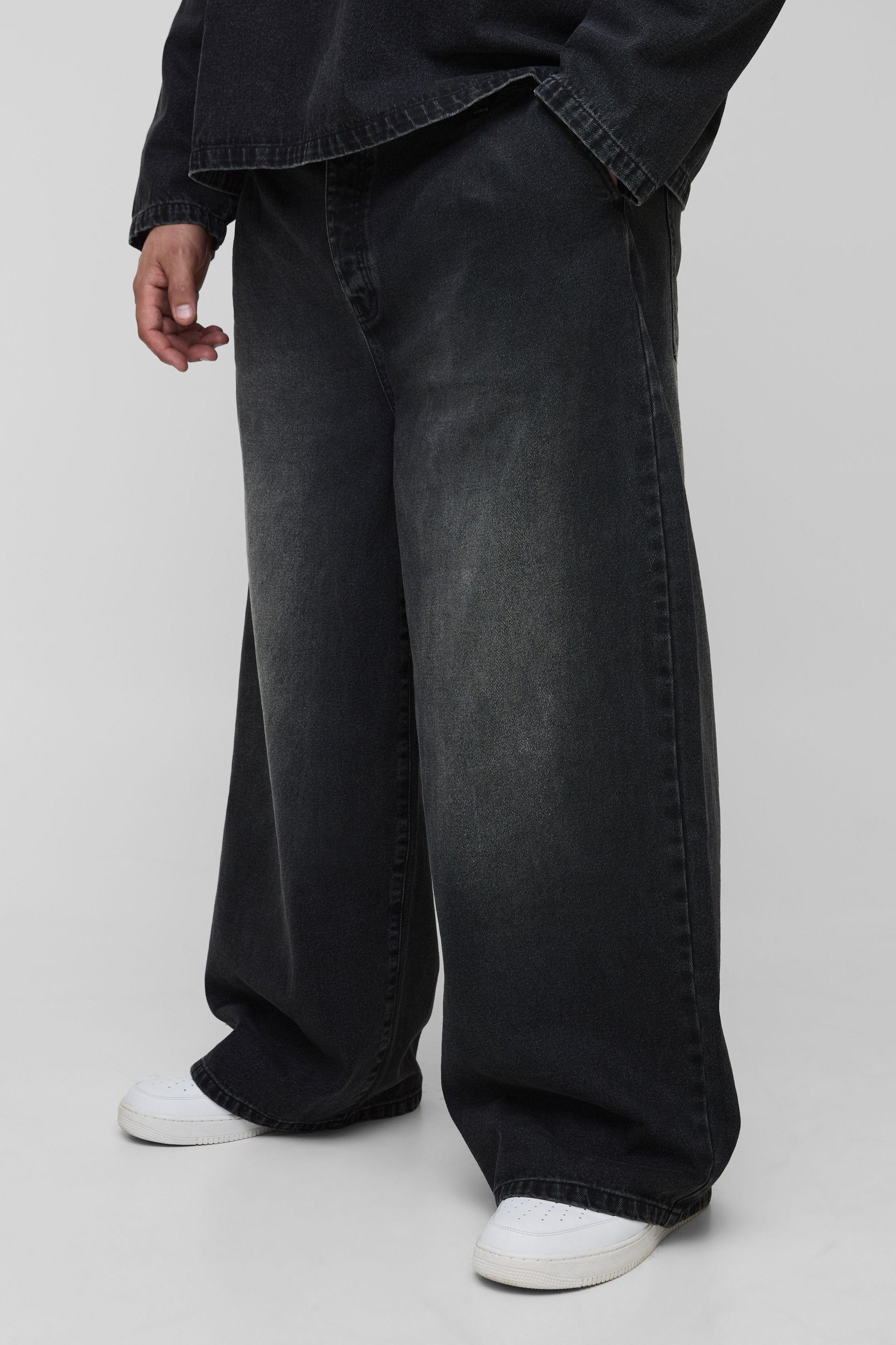 Plus Pleated Baggy Jeans by BOOHOOMAN