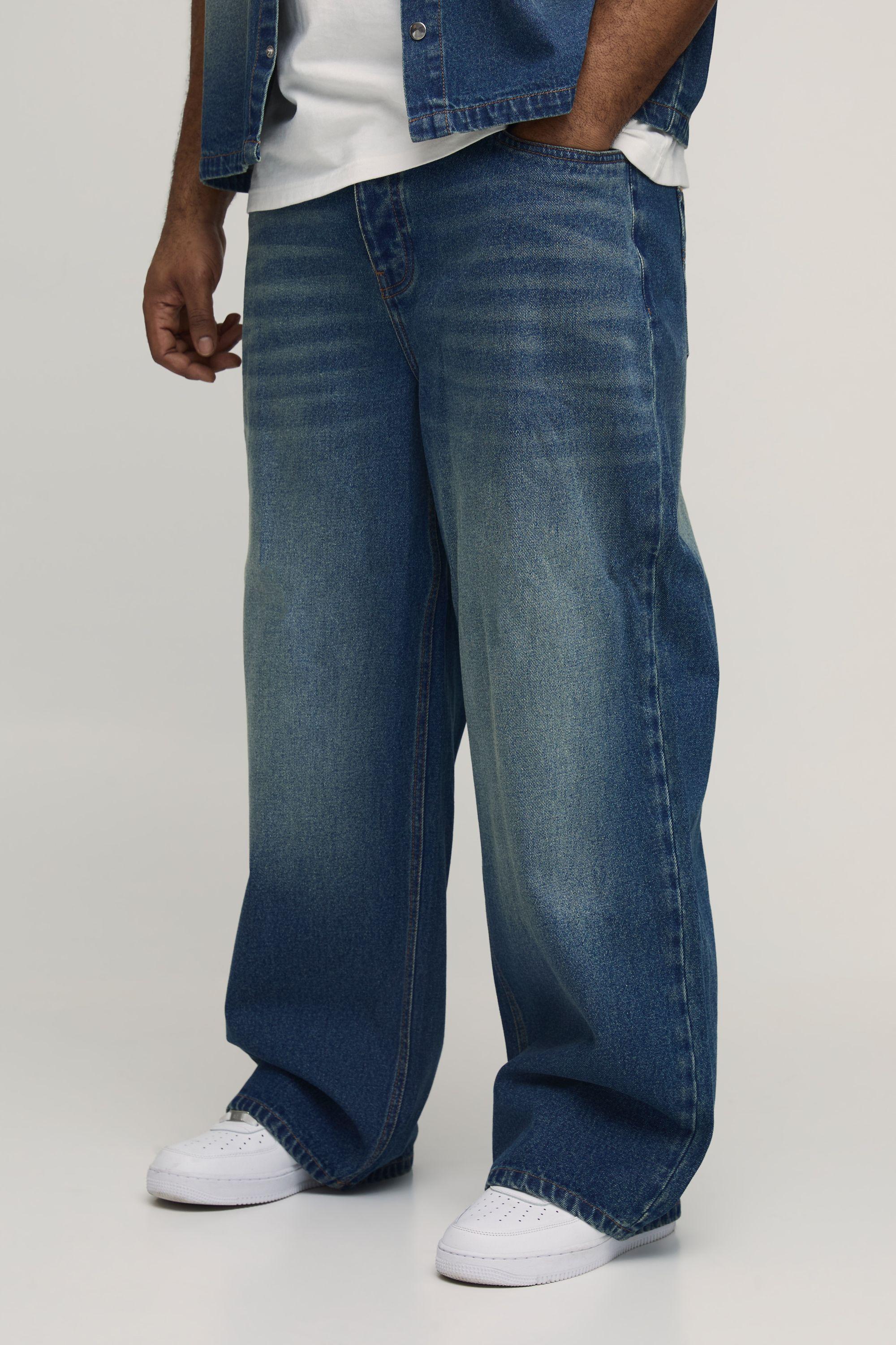 Plus Washed Studded Pocket Relaxed Fit Jeans by BOOHOOMAN