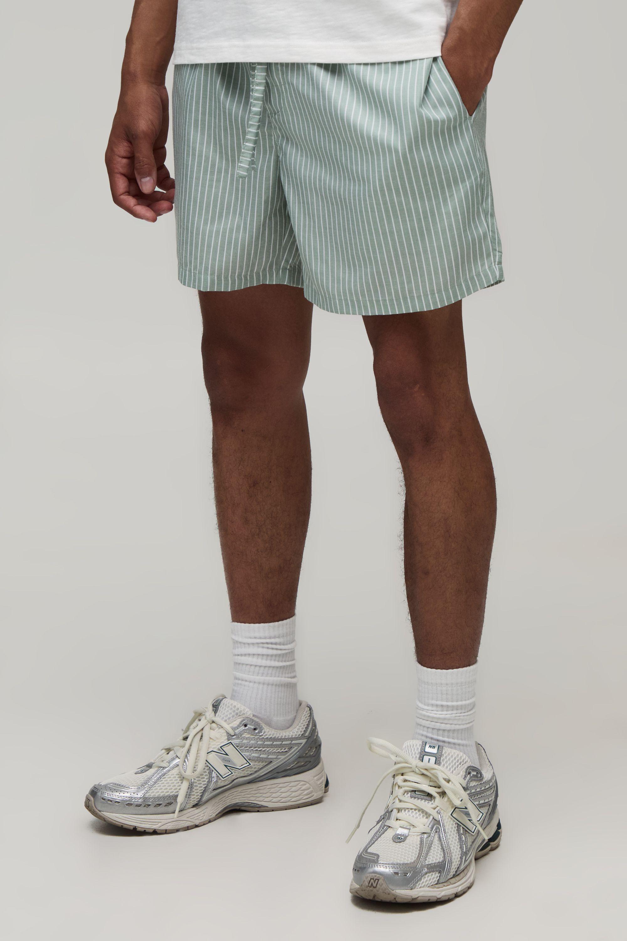 Relaxed Short Length Stripe Short by BOOHOOMAN Relaxed Short Length Stripe Short by BOOHOOMAN