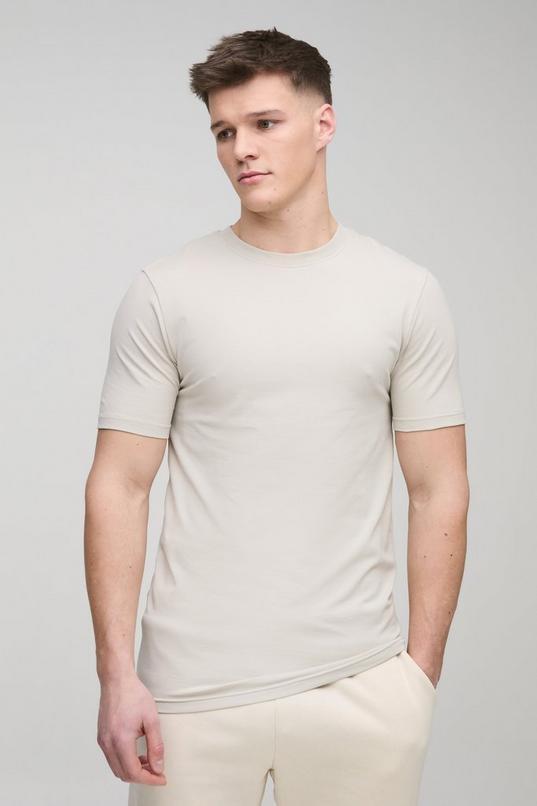 Tall Essential Muscle Fit T-shirt by BOOHOOMAN